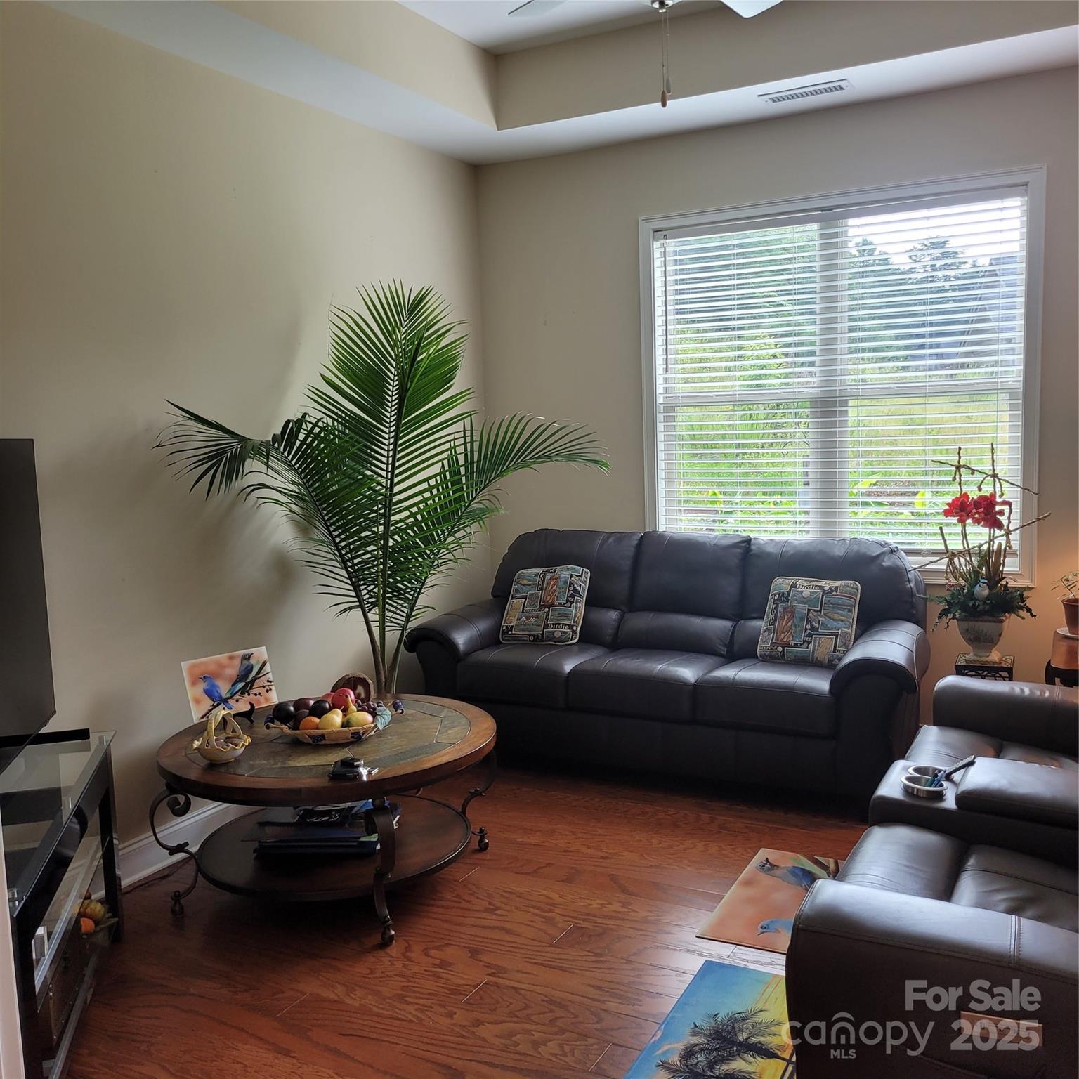 Hickory, North Carolina 28601, United States, 2 Bedrooms Bedrooms, ,2 BathroomsBathrooms,Residential,Active,168305