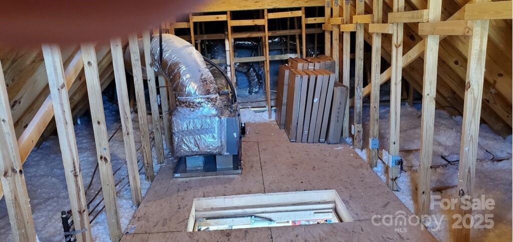 Hickory, North Carolina 28601, United States, 2 Bedrooms Bedrooms, ,2 BathroomsBathrooms,Residential,Active,168305