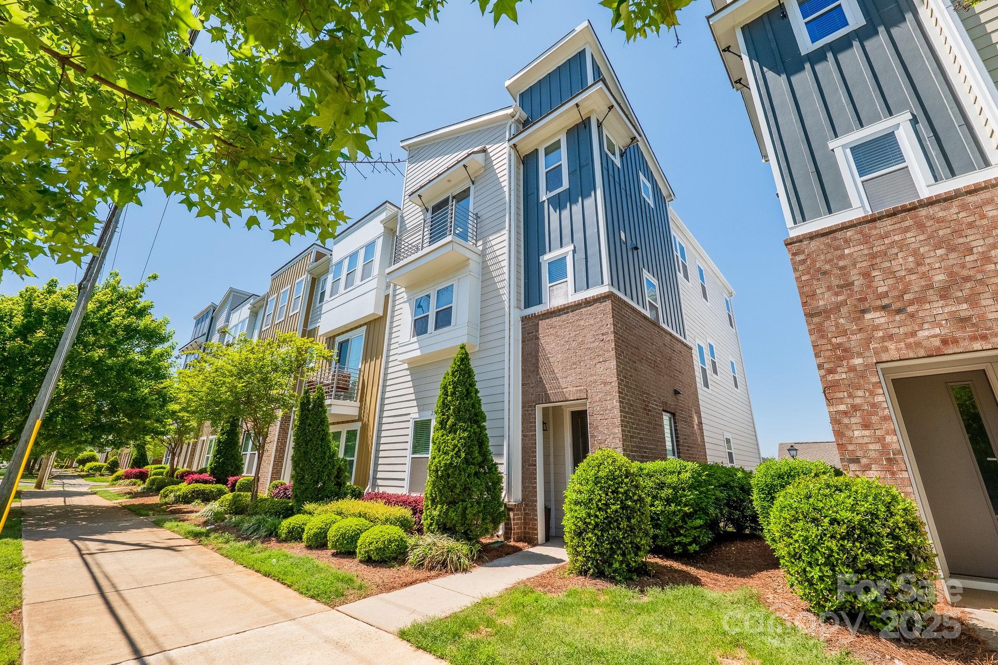 2551 Statesville Avenue