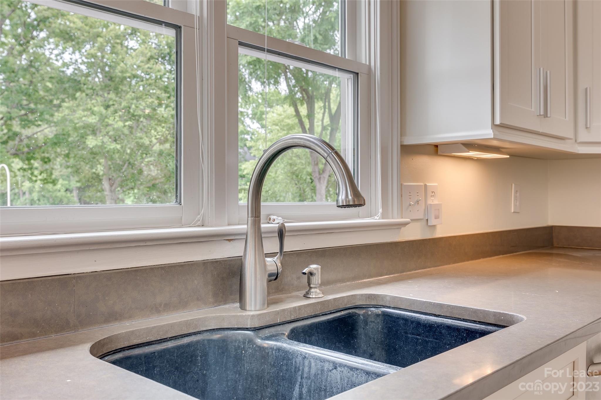 Riverpointe - Residential Lease