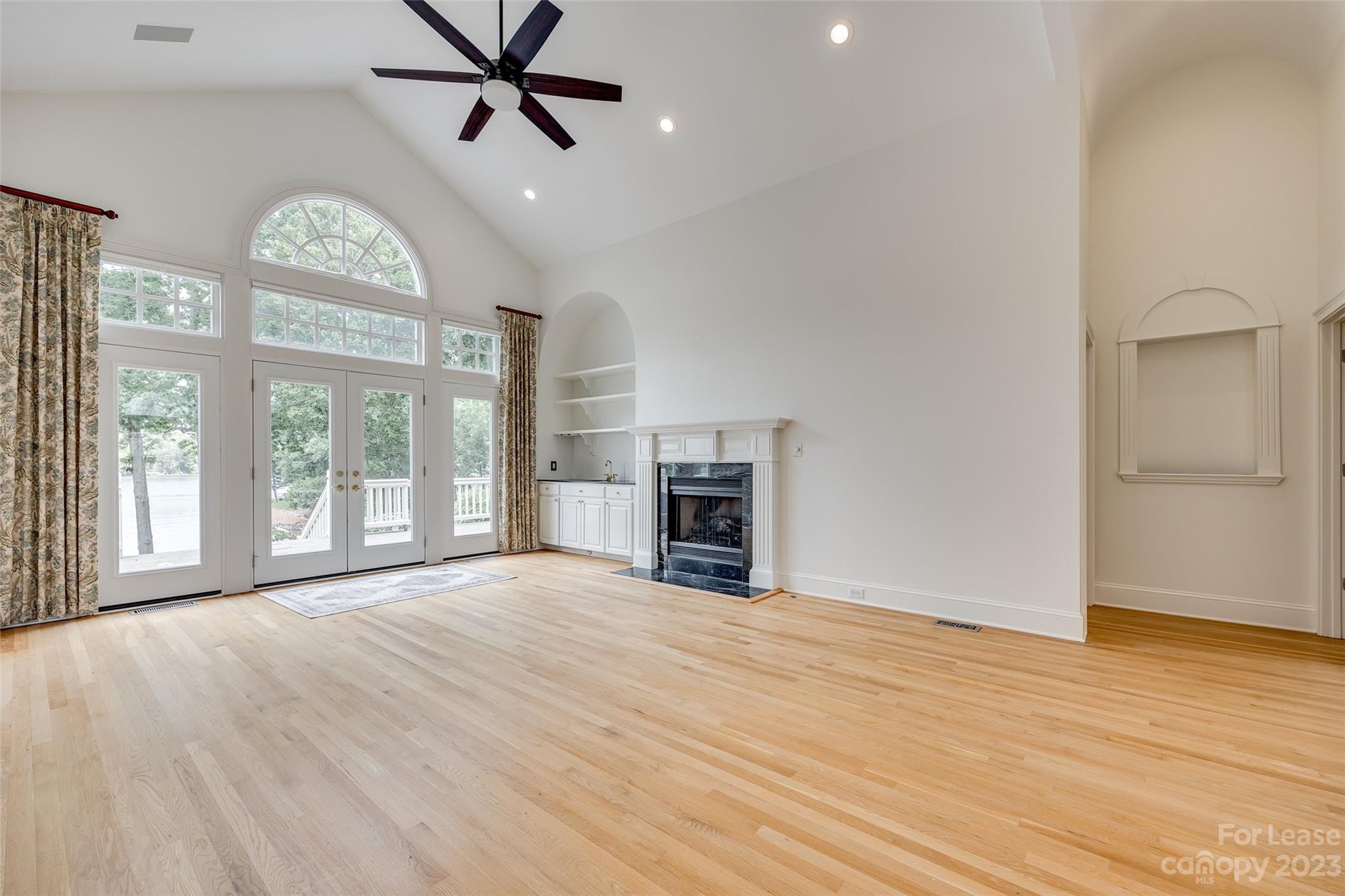 Riverpointe - Residential Lease