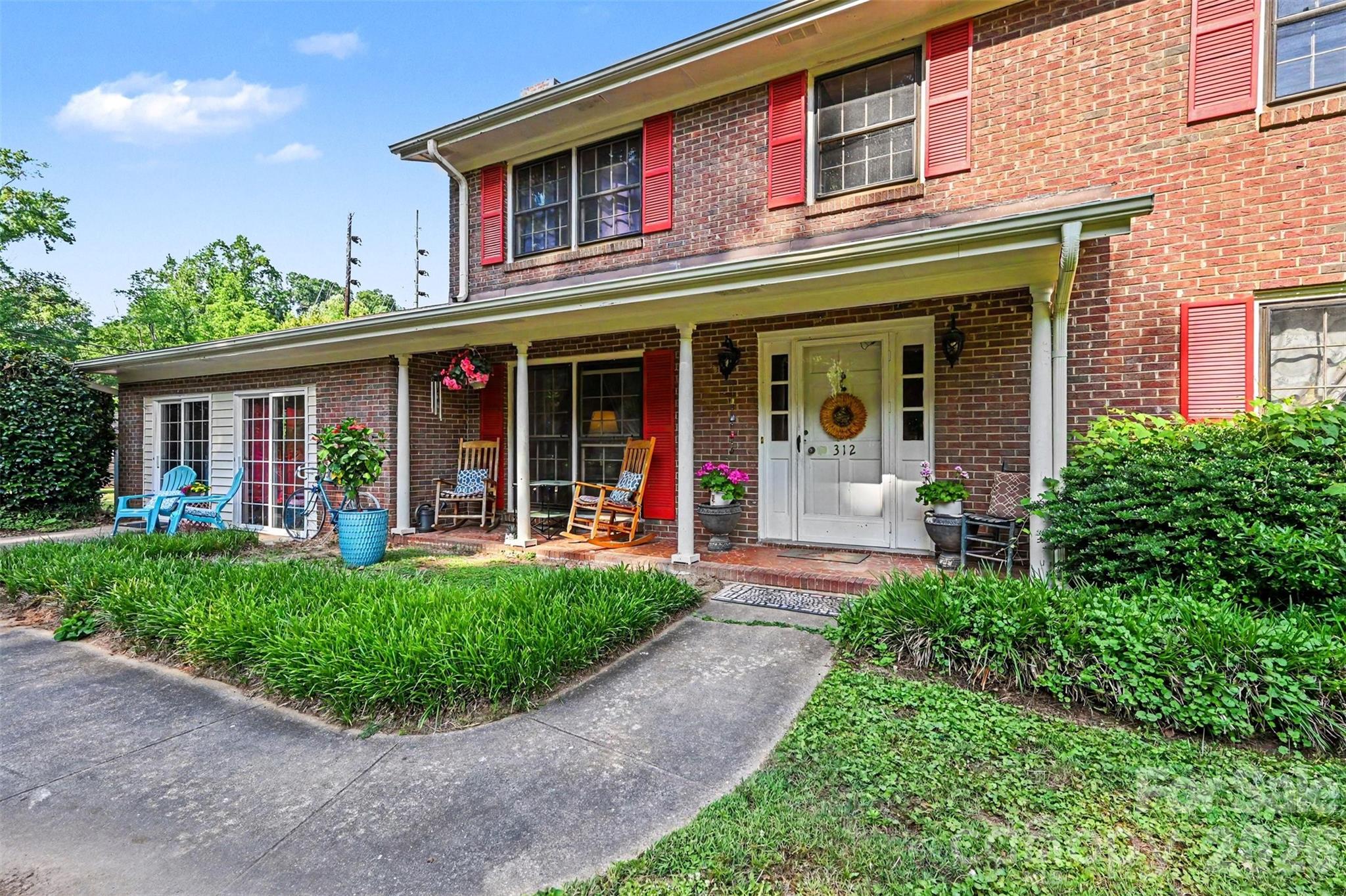 312 Windsor Drive
