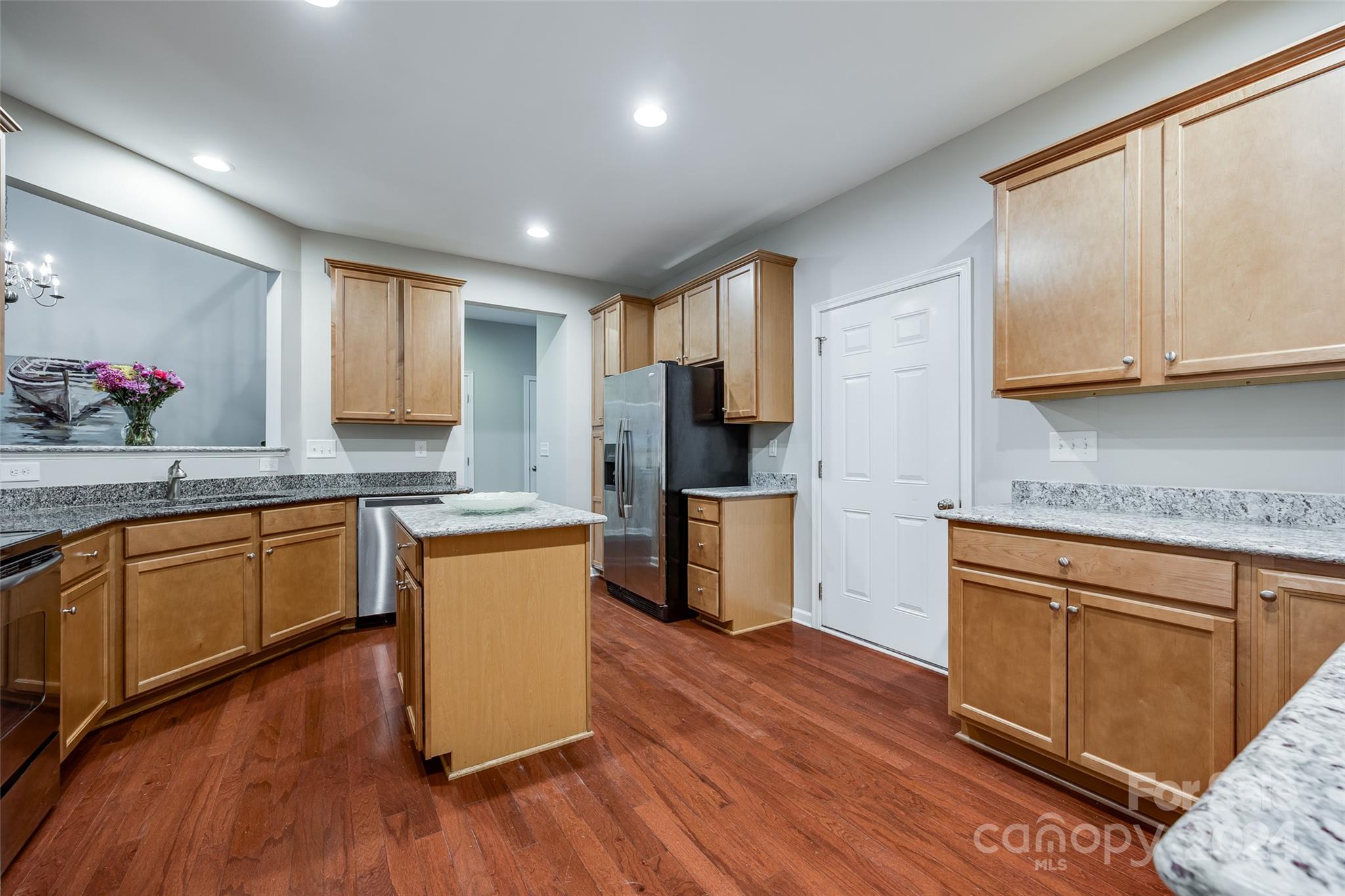 Lake Shore - Residential