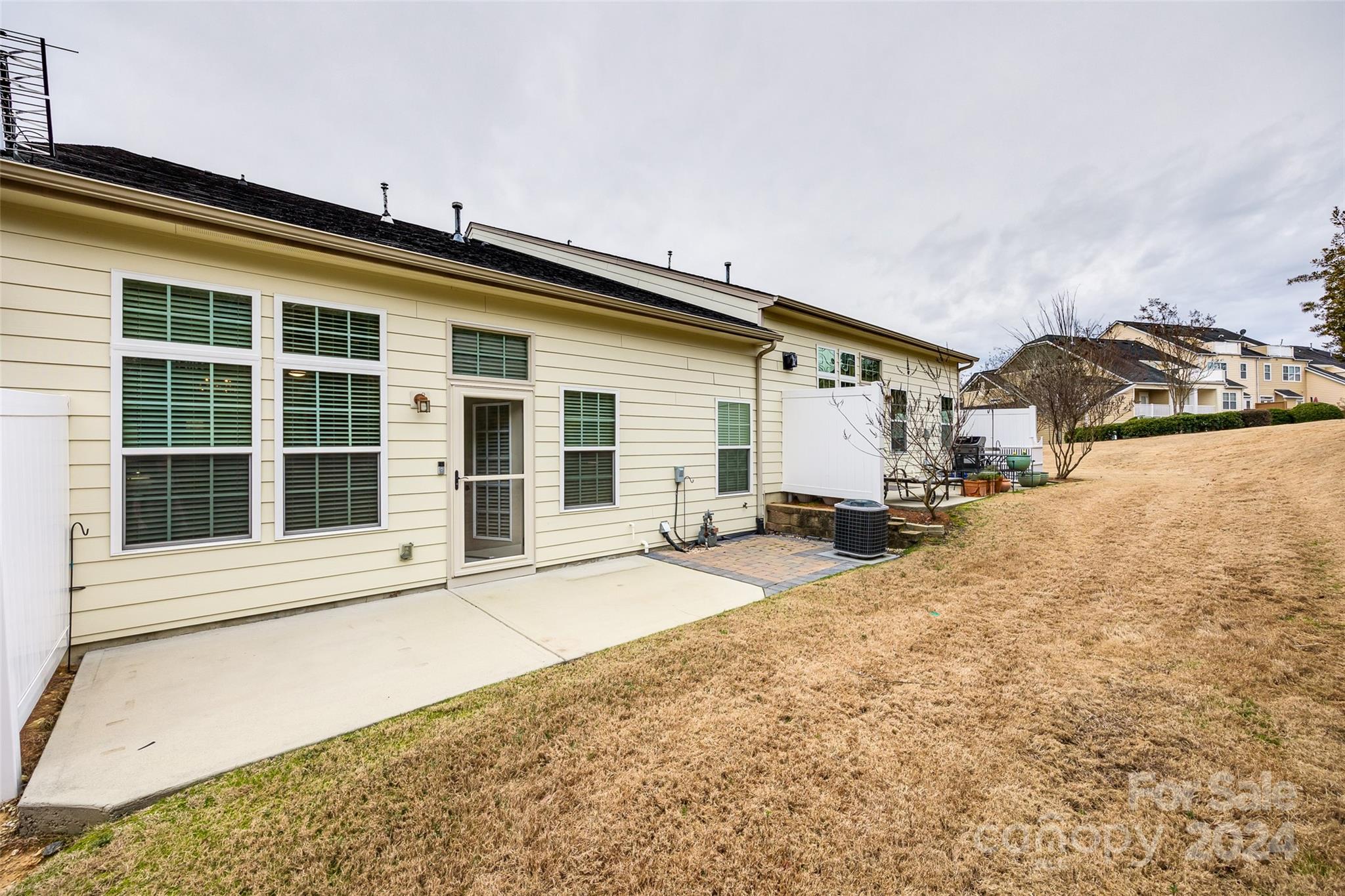 Lake Shore - Residential