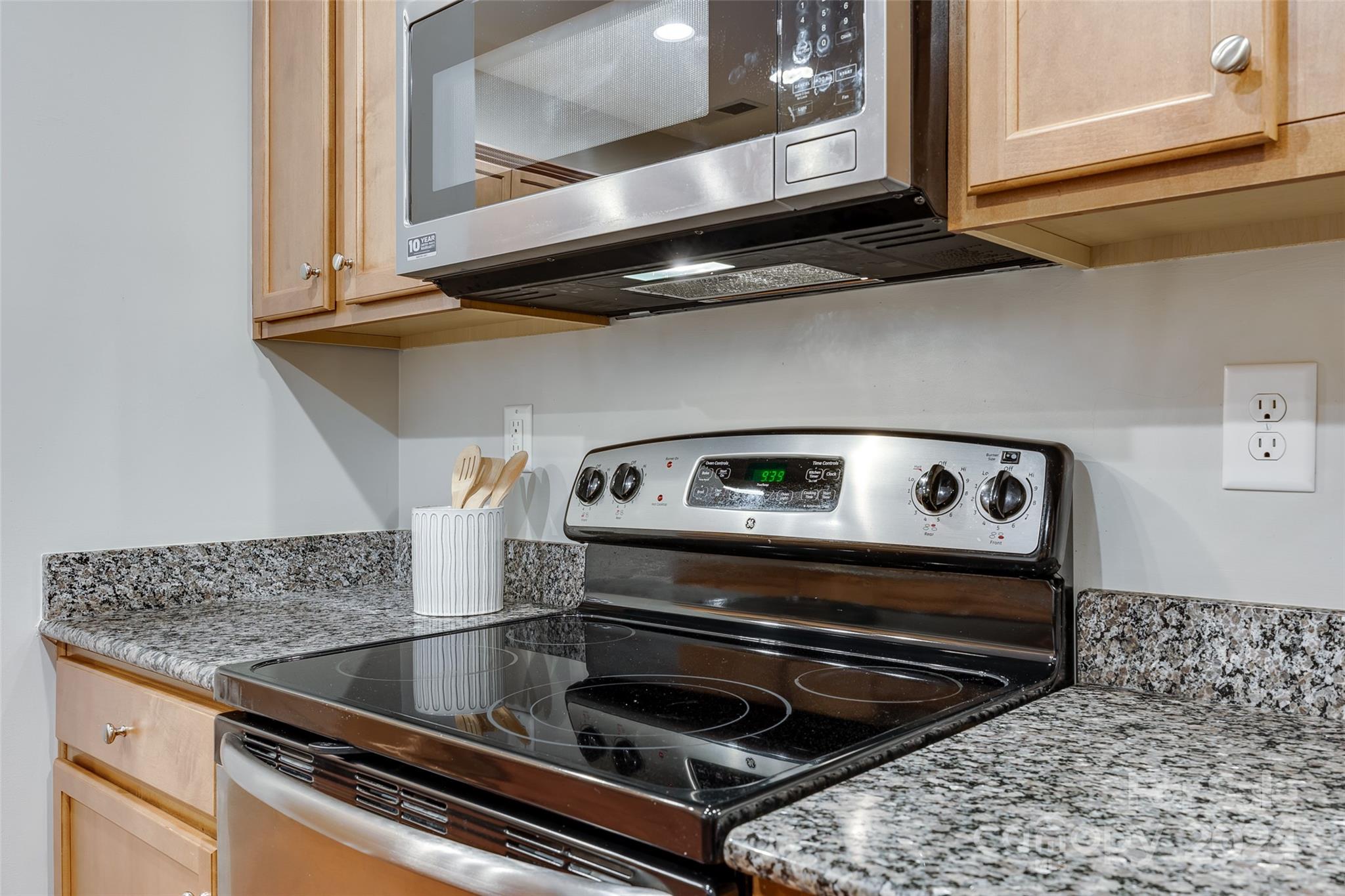 Lake Shore - Residential