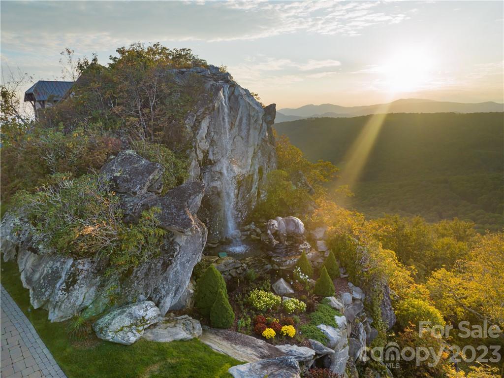 Linville Ridge - Residential