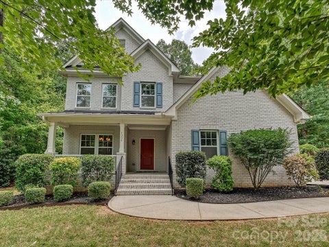 Photo of 1336 Huntcliff Drive, Waxhaw, NC 28173 (MLS # 4402736)