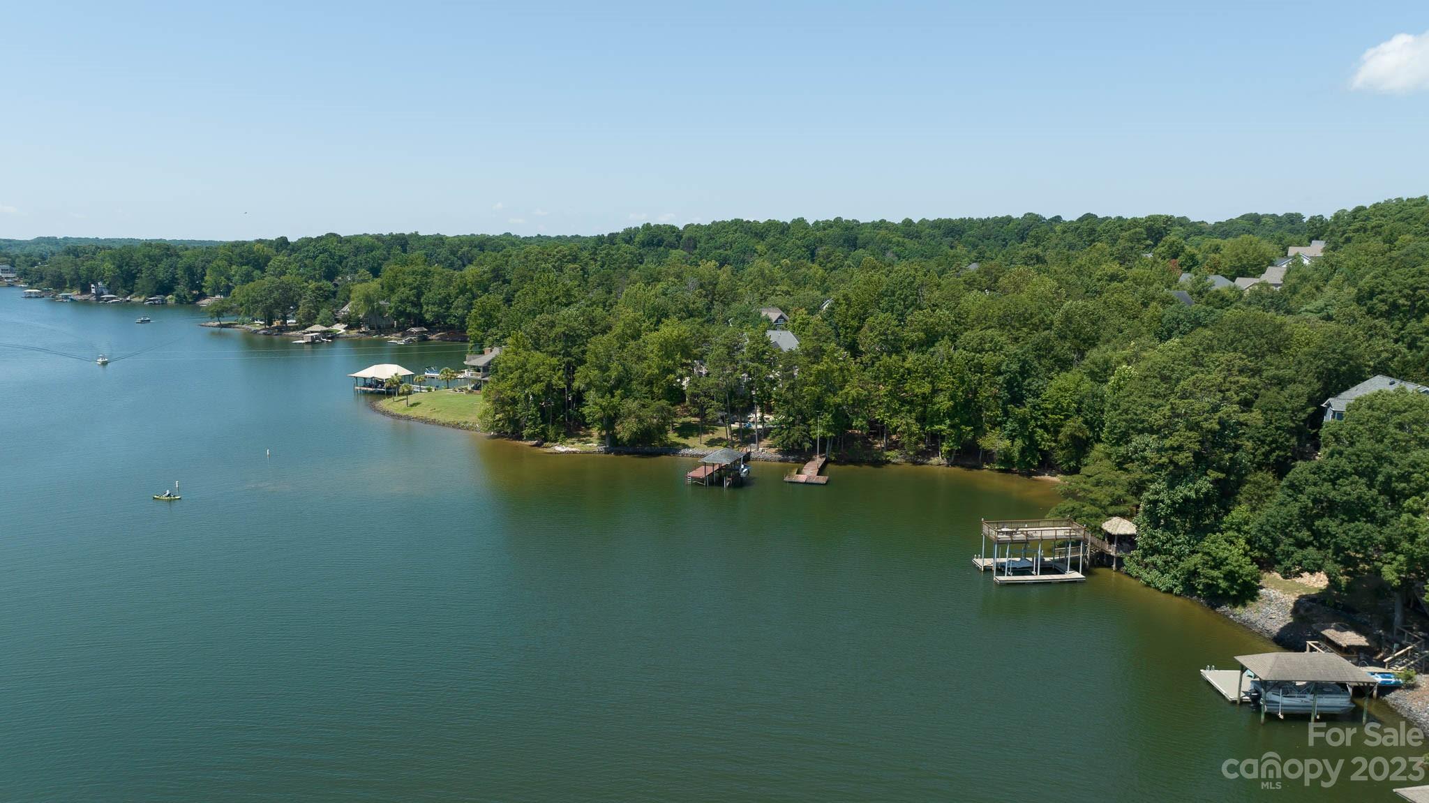 Tega Cay - Residential