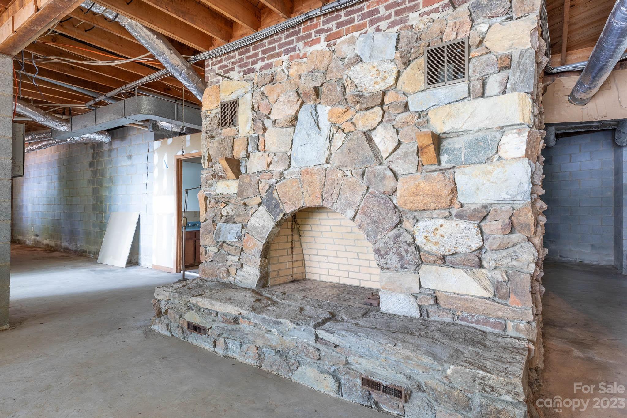 Tega Cay - Residential