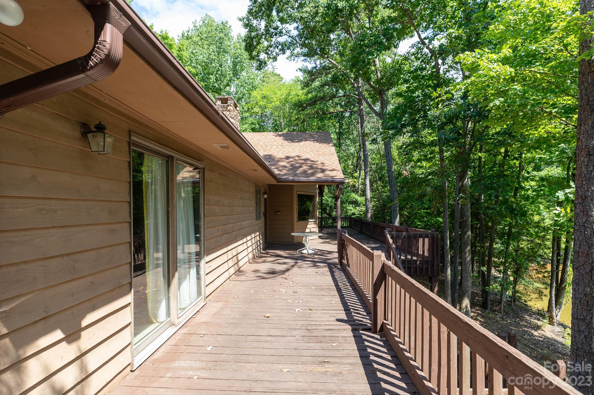 Tega Cay - Residential