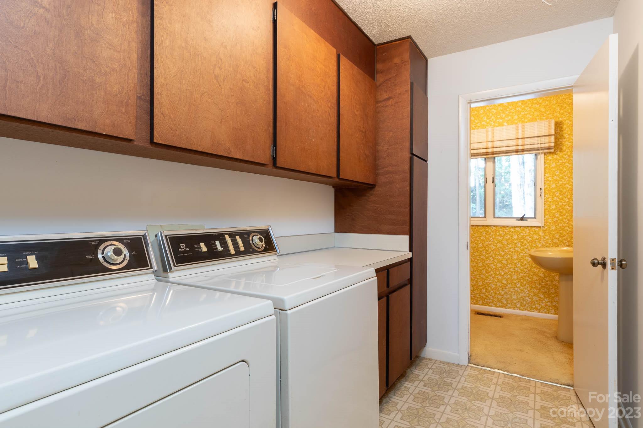 Tega Cay - Residential