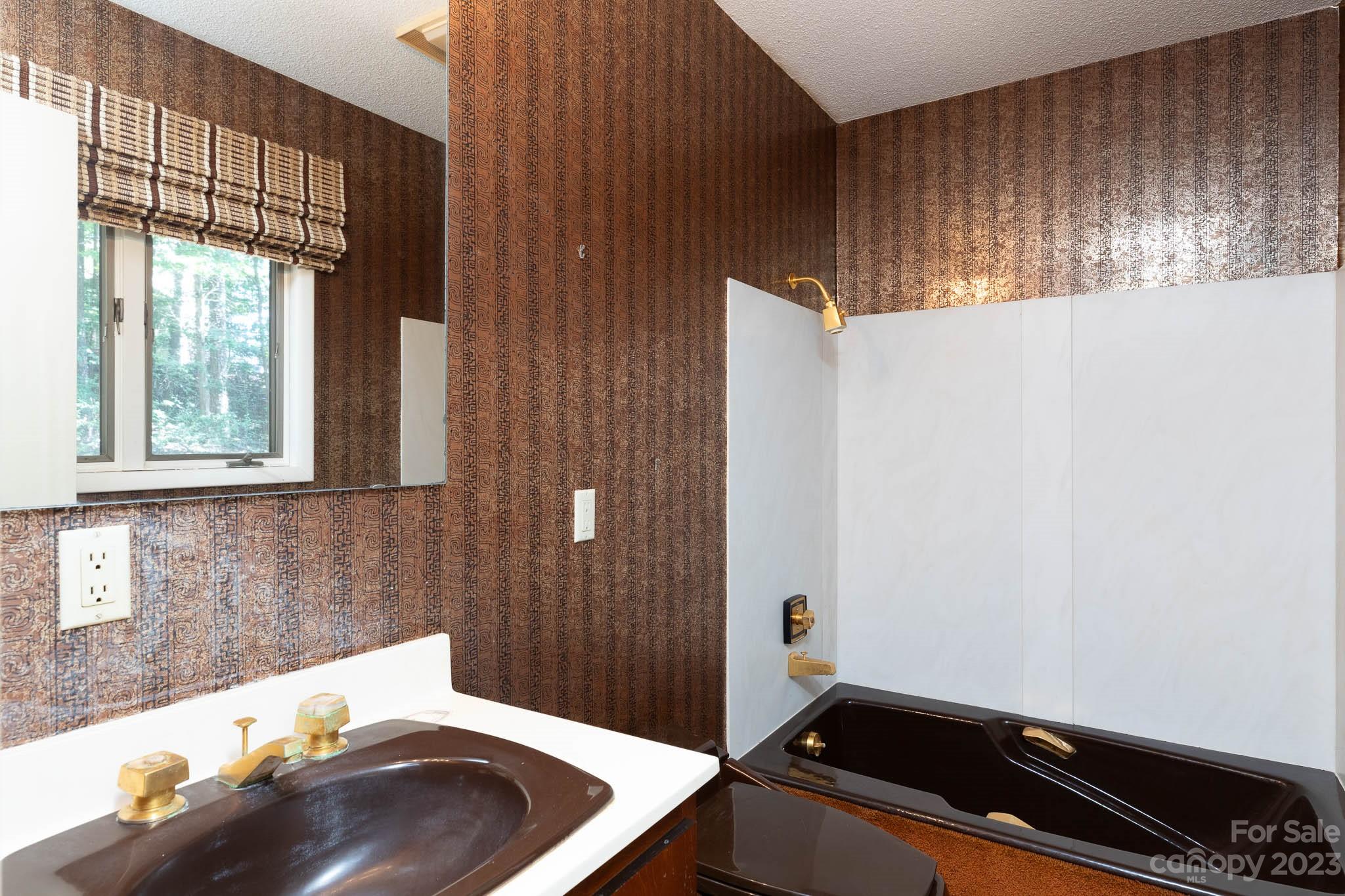 Tega Cay - Residential