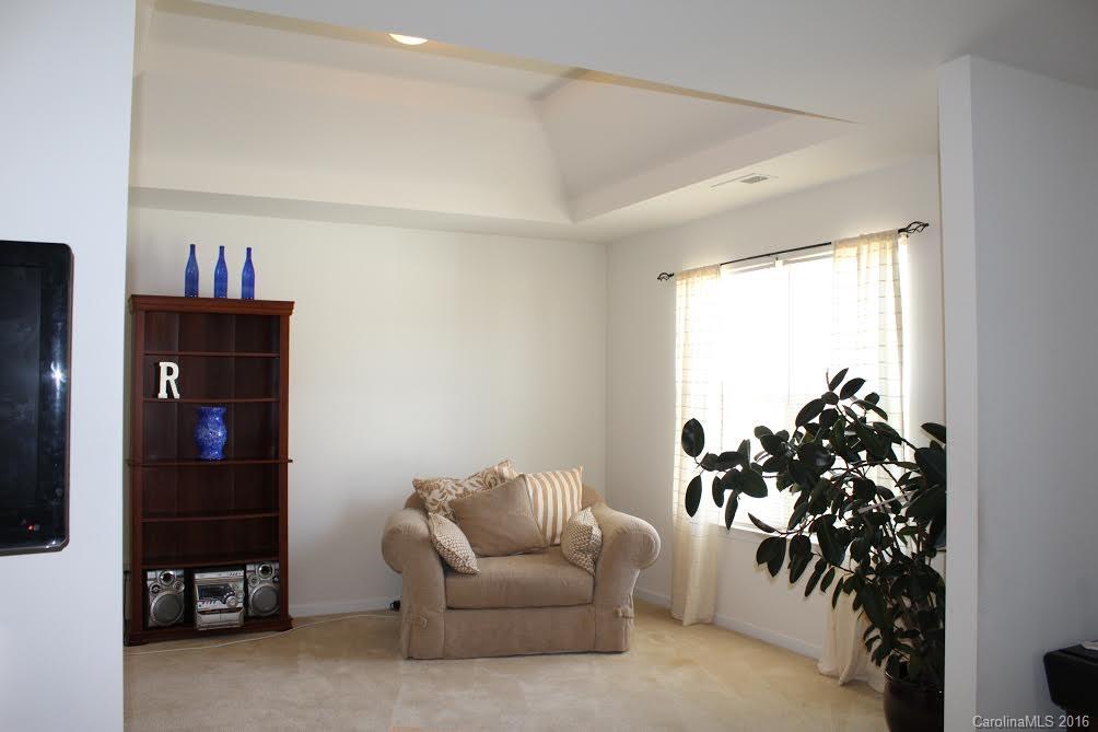 Curtis Pond - Residential