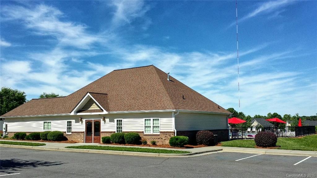 Curtis Pond - Residential