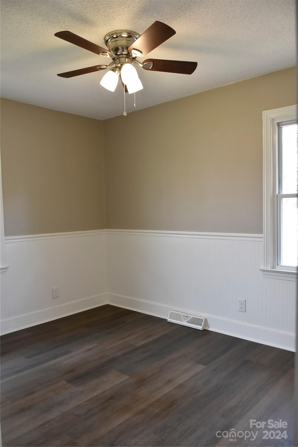 Oakwood Acres - Residential