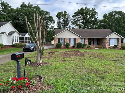 Photo of 413 Parallel Drive, Harrisburg, NC 28075 (MLS # 4380720)