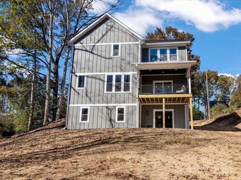 A home in Hickory