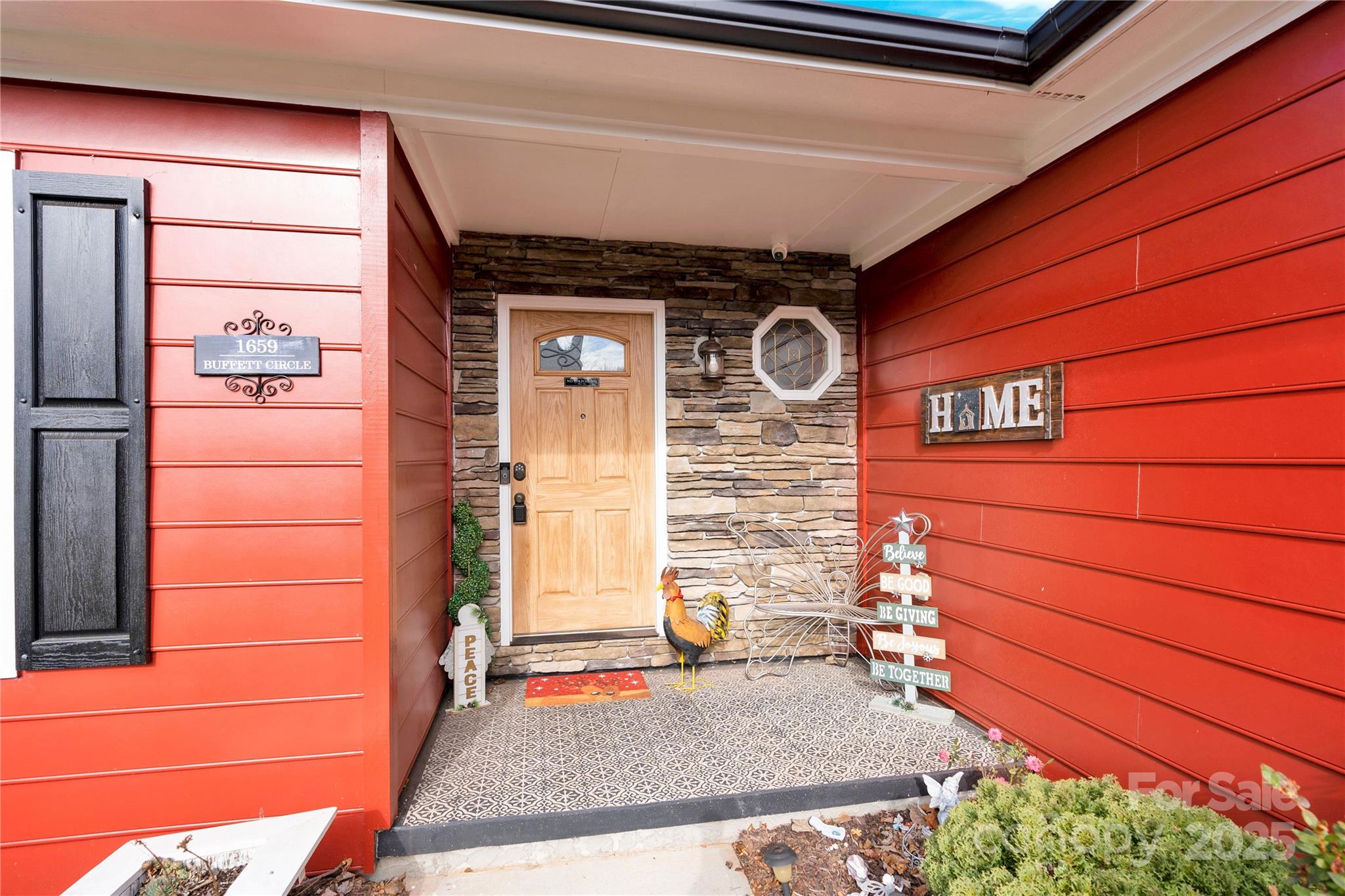 1659 Buffett Circle