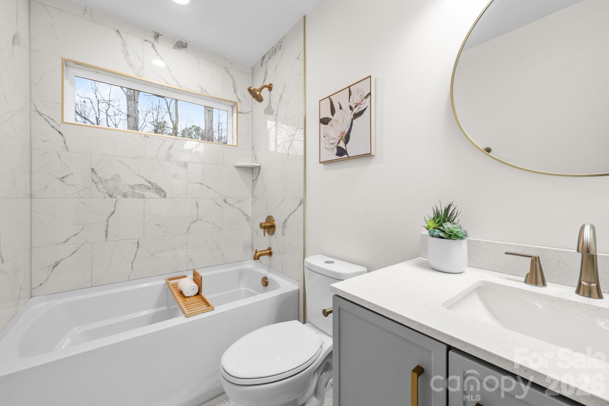 English Hills - Residential