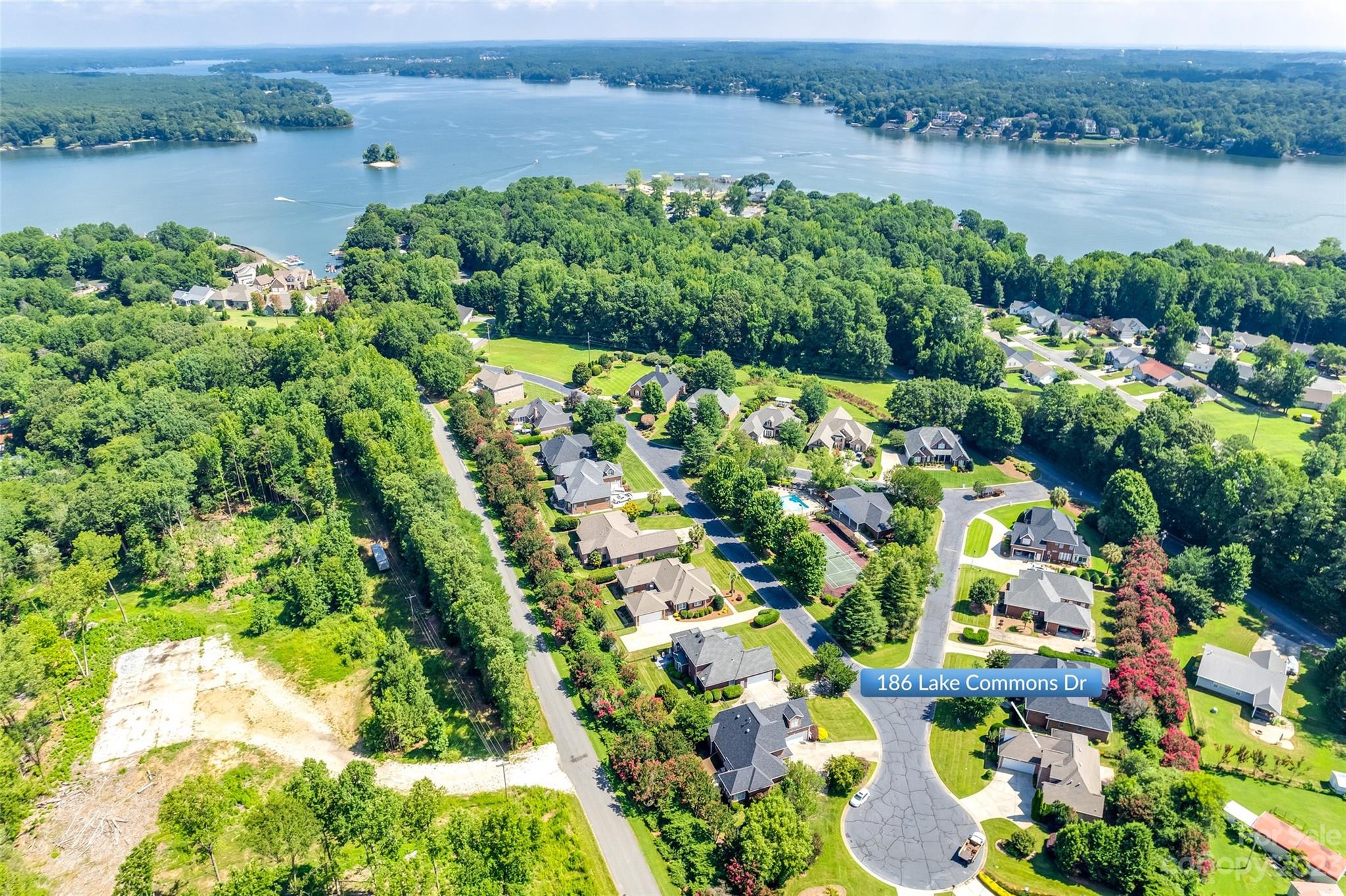 Lake Club Commons - Residential