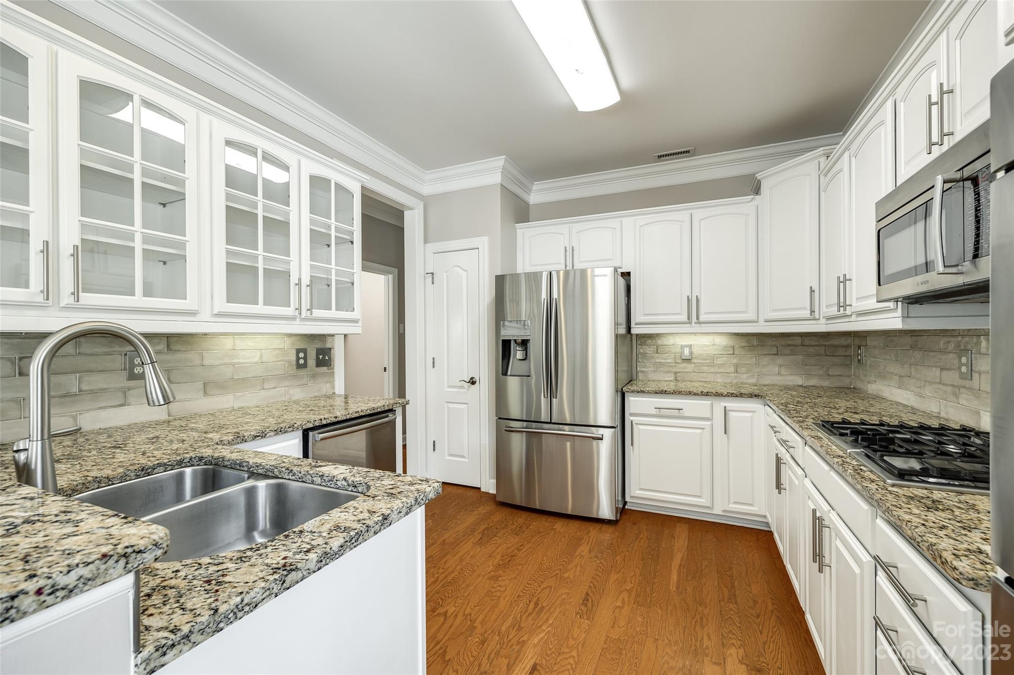 Lake Club Commons - Residential