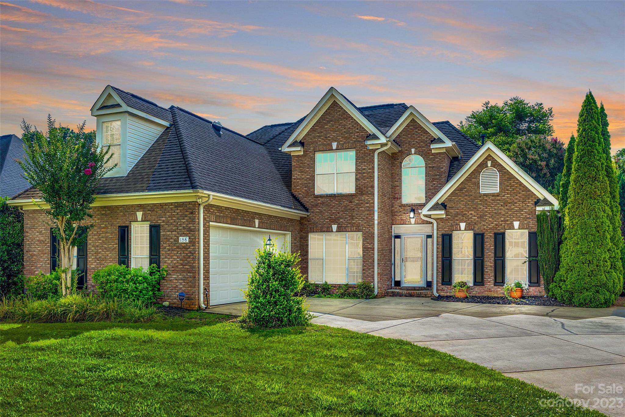 Lake Club Commons - Residential