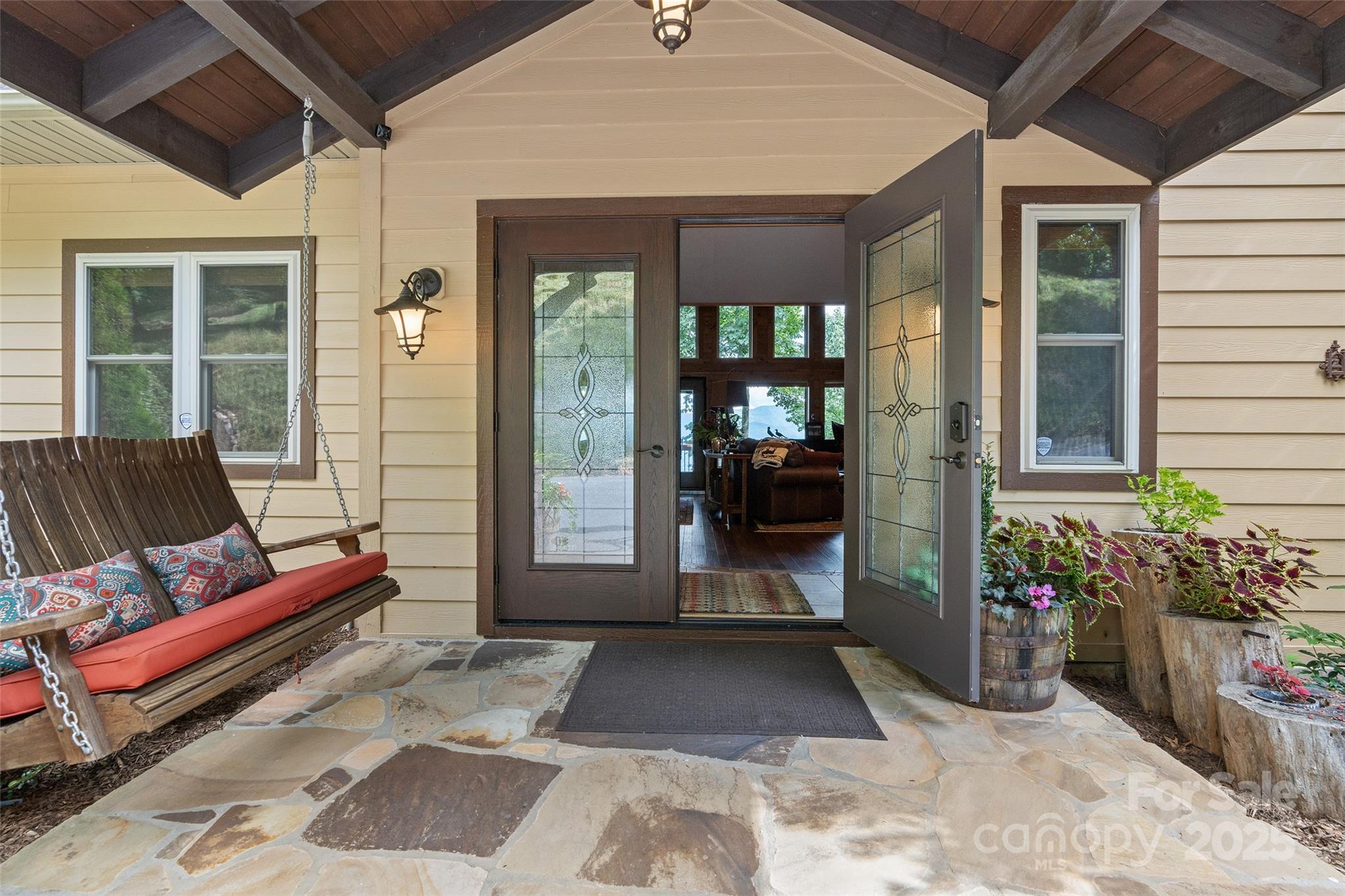 522 Woody Lane