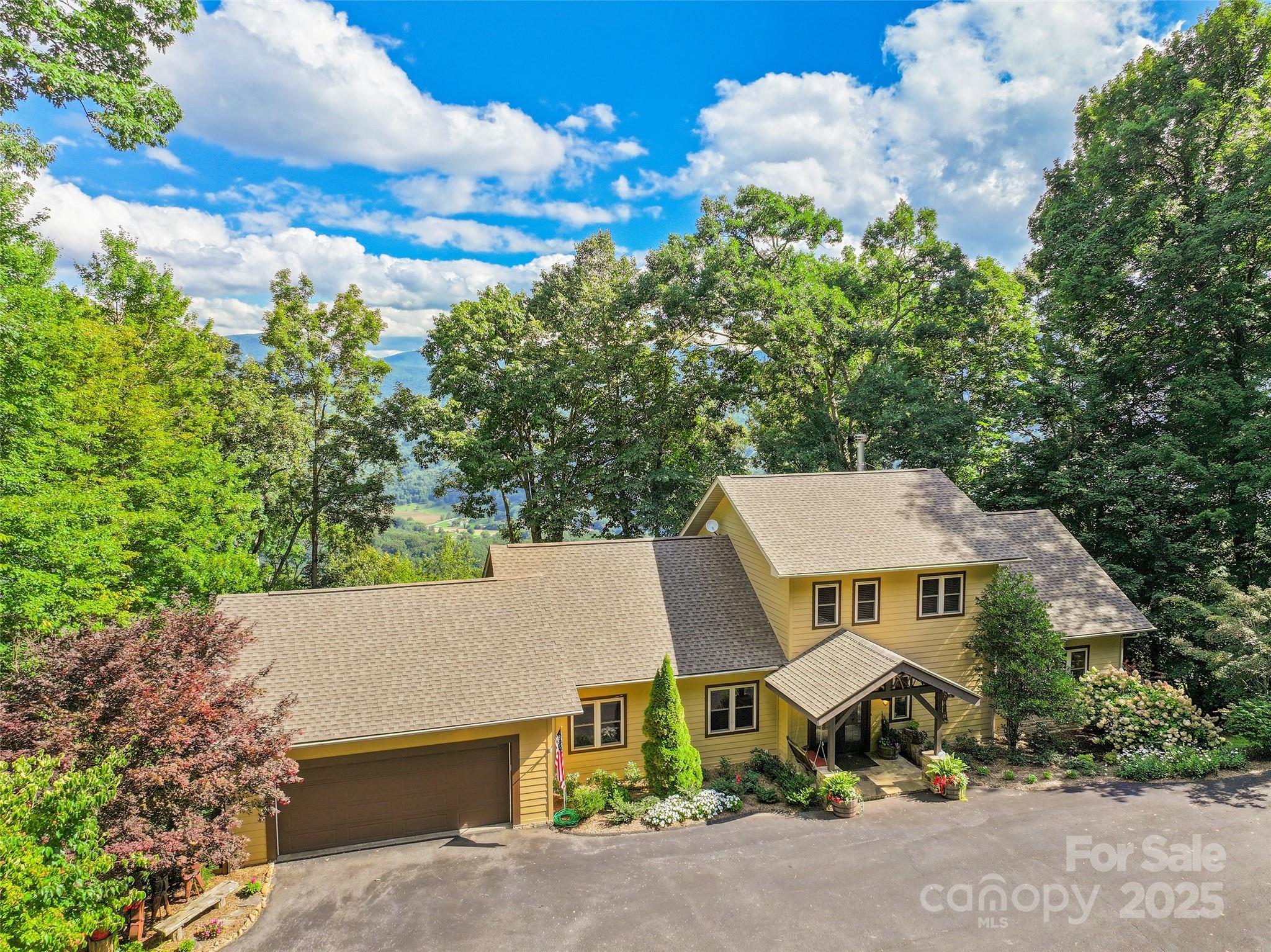 522 Woody Lane