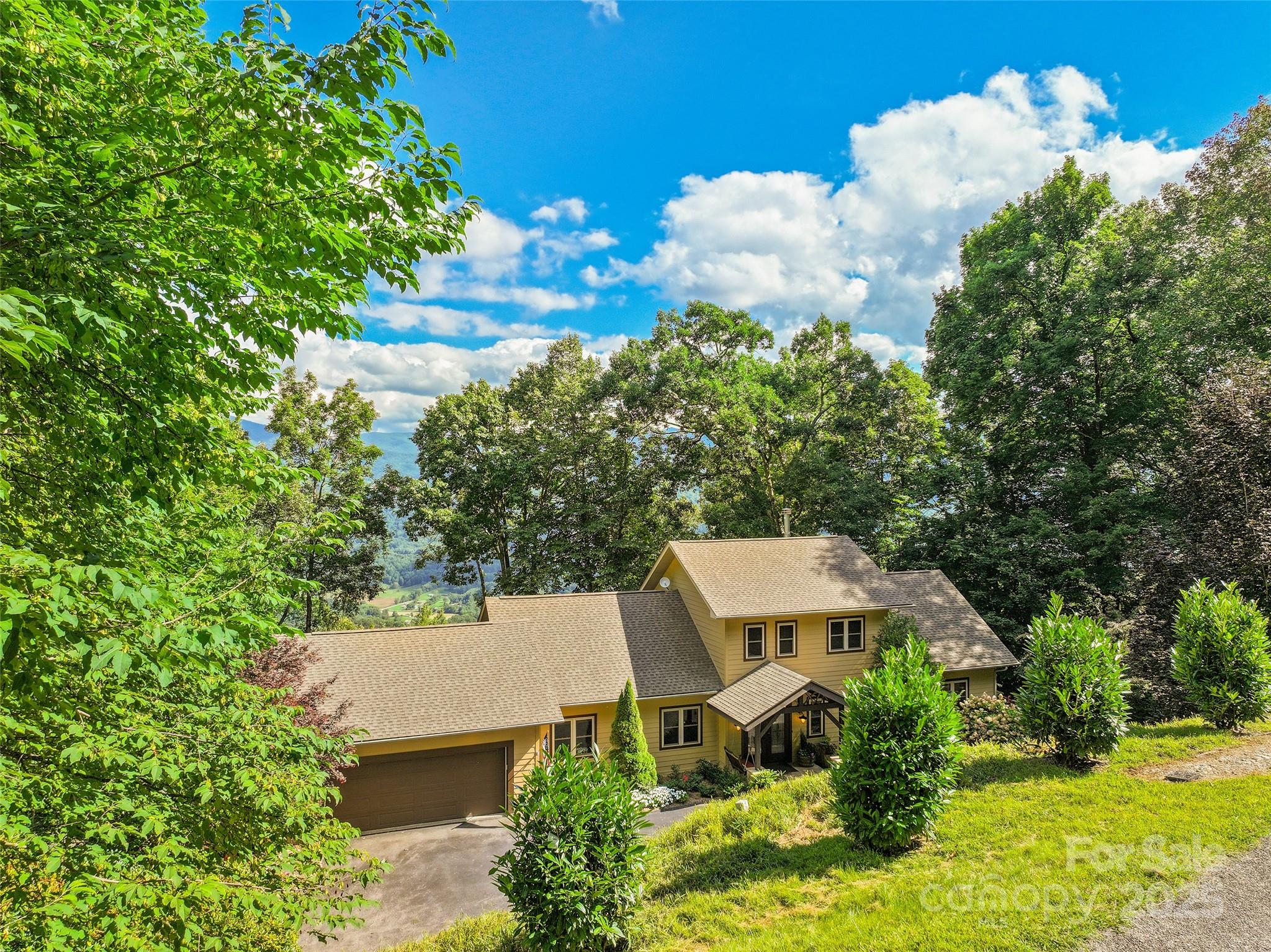 522 Woody Lane