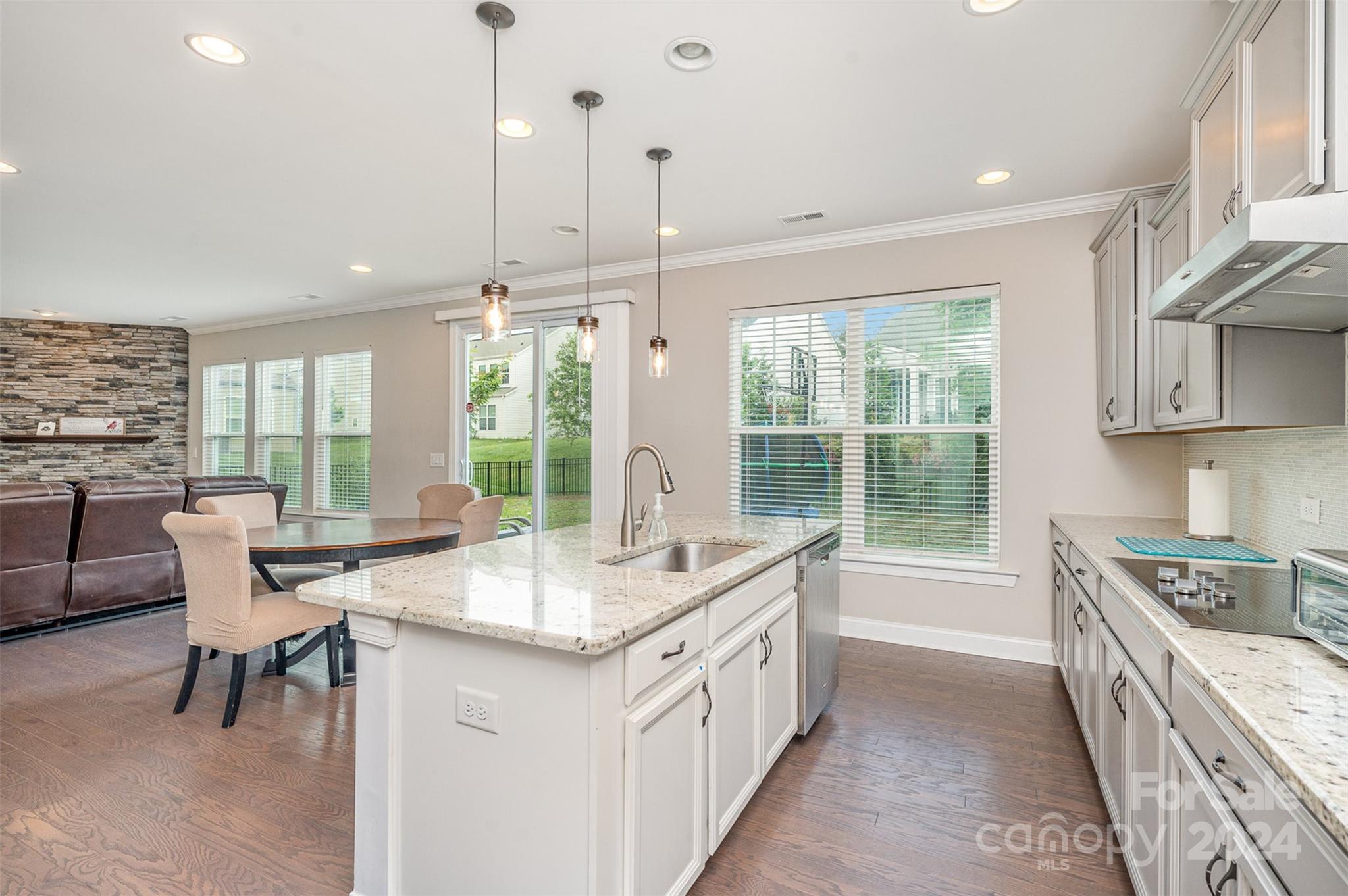 Oakland Pointe - Residential