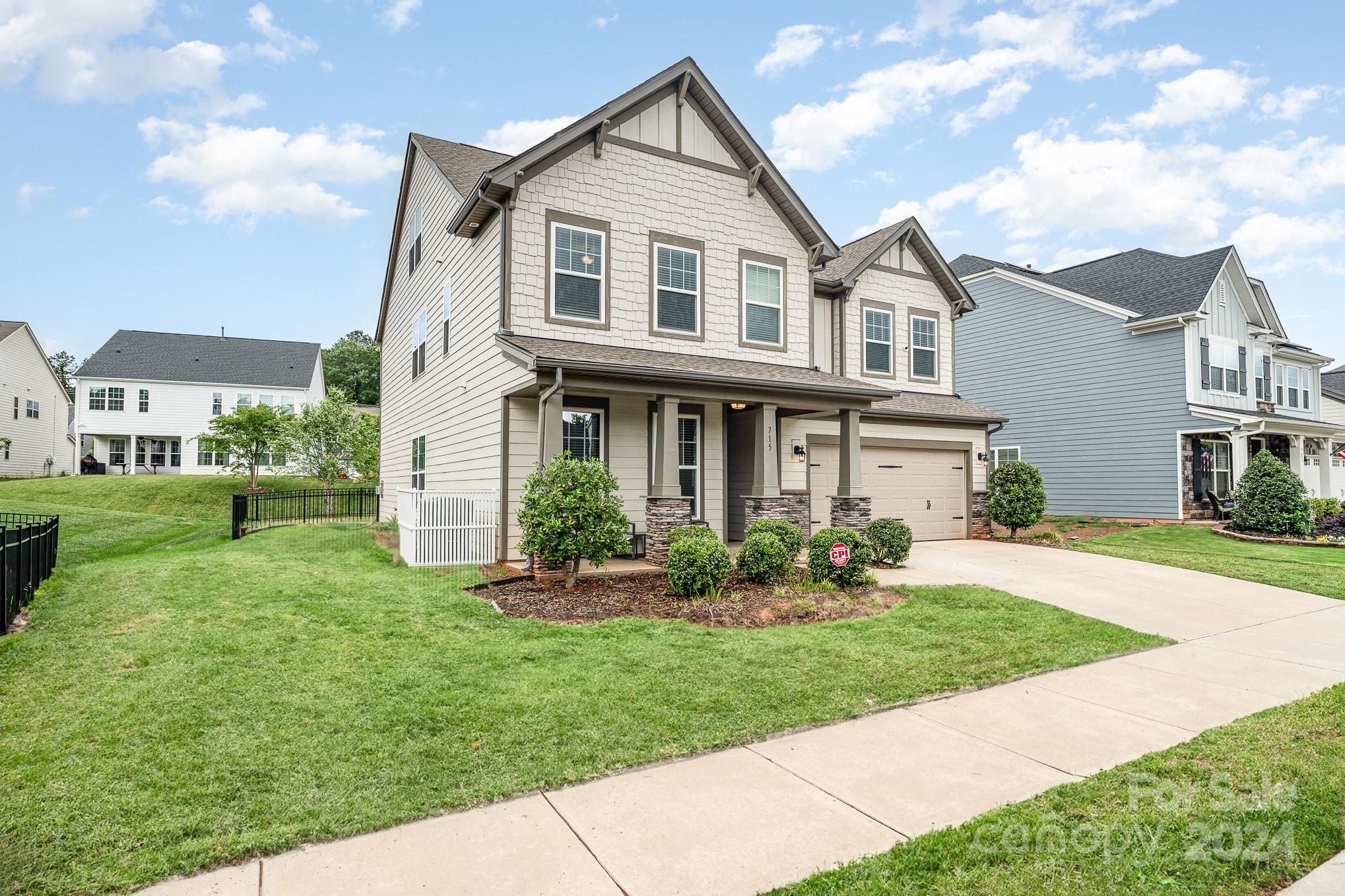 Oakland Pointe - Residential