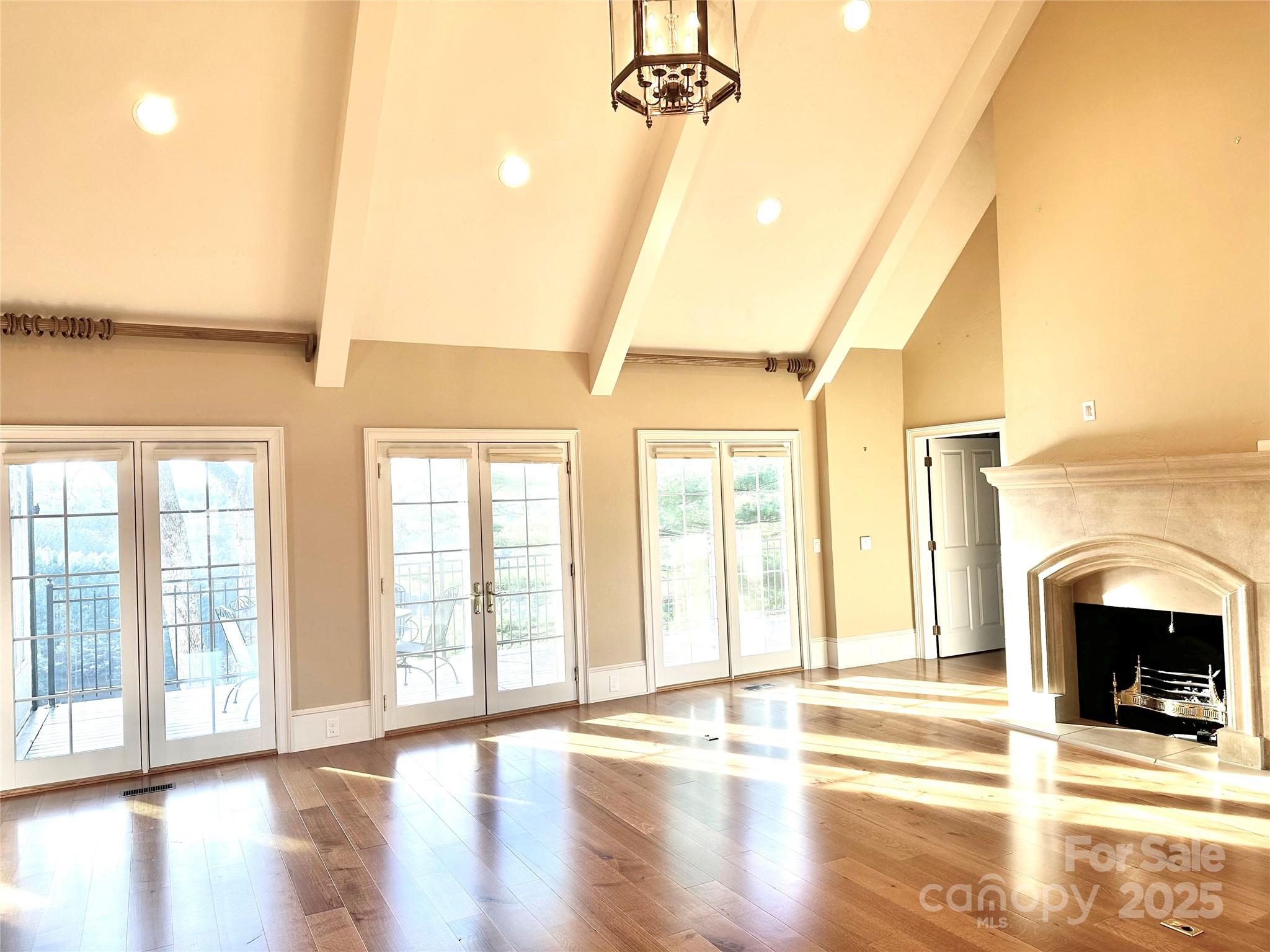 520 E Landing Ridge Circle