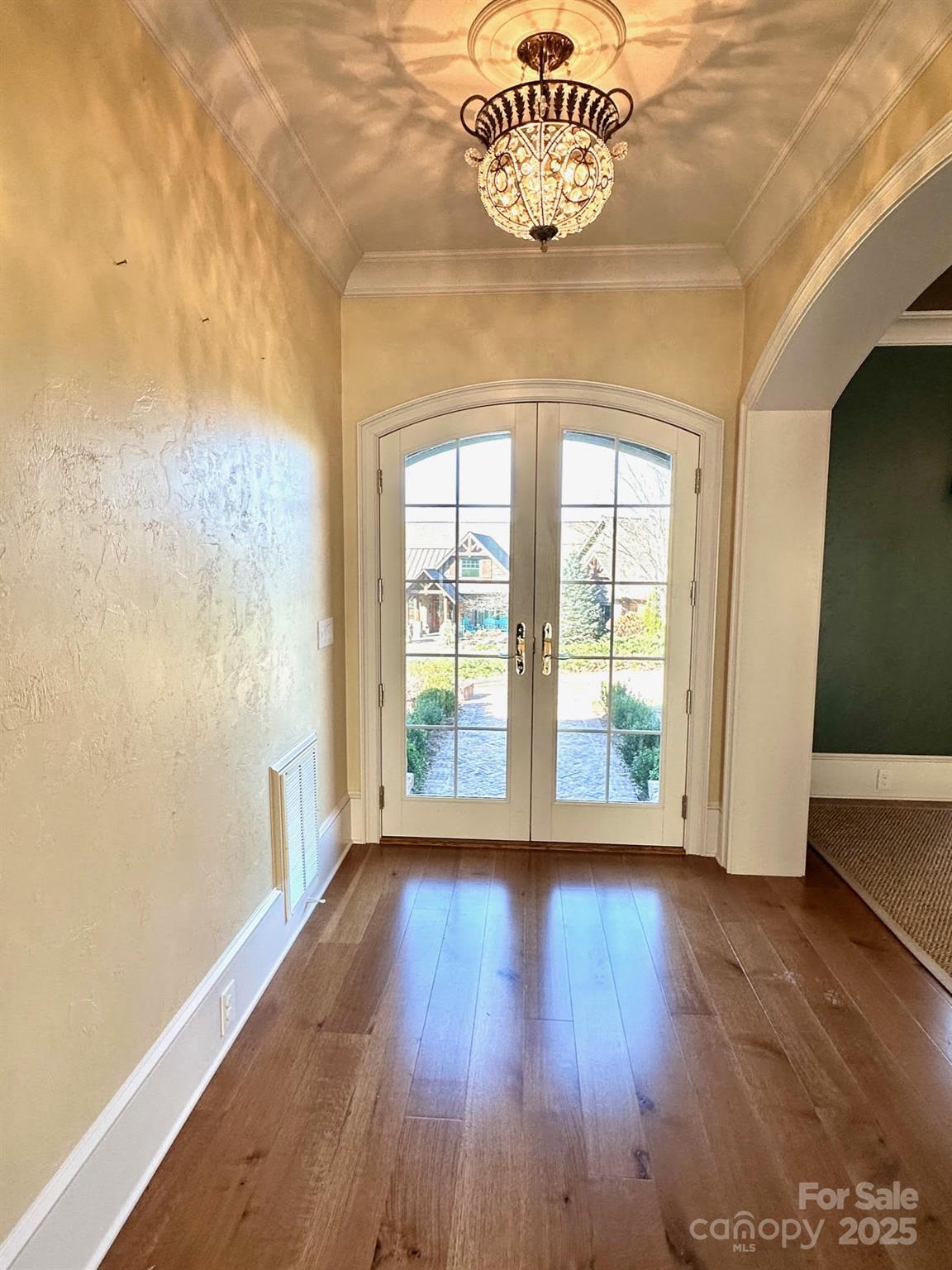 520 E Landing Ridge Circle