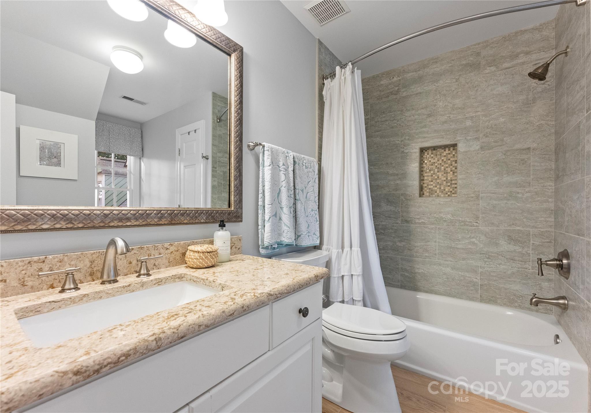 Stonemarker Pointe - Residential