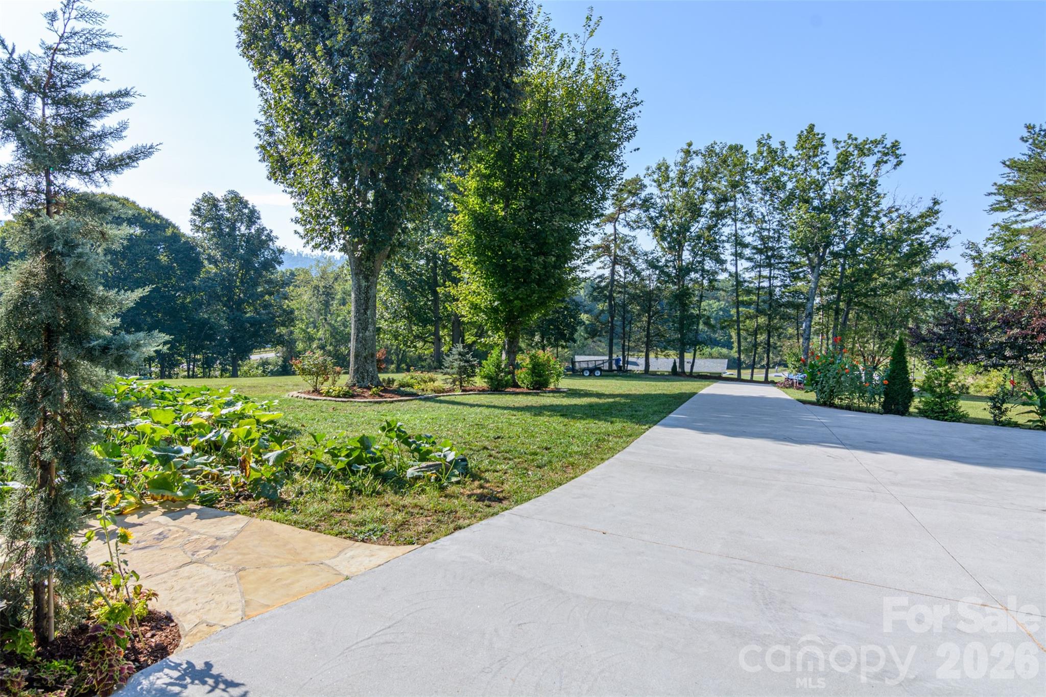 609 Old Mars Hill Highway