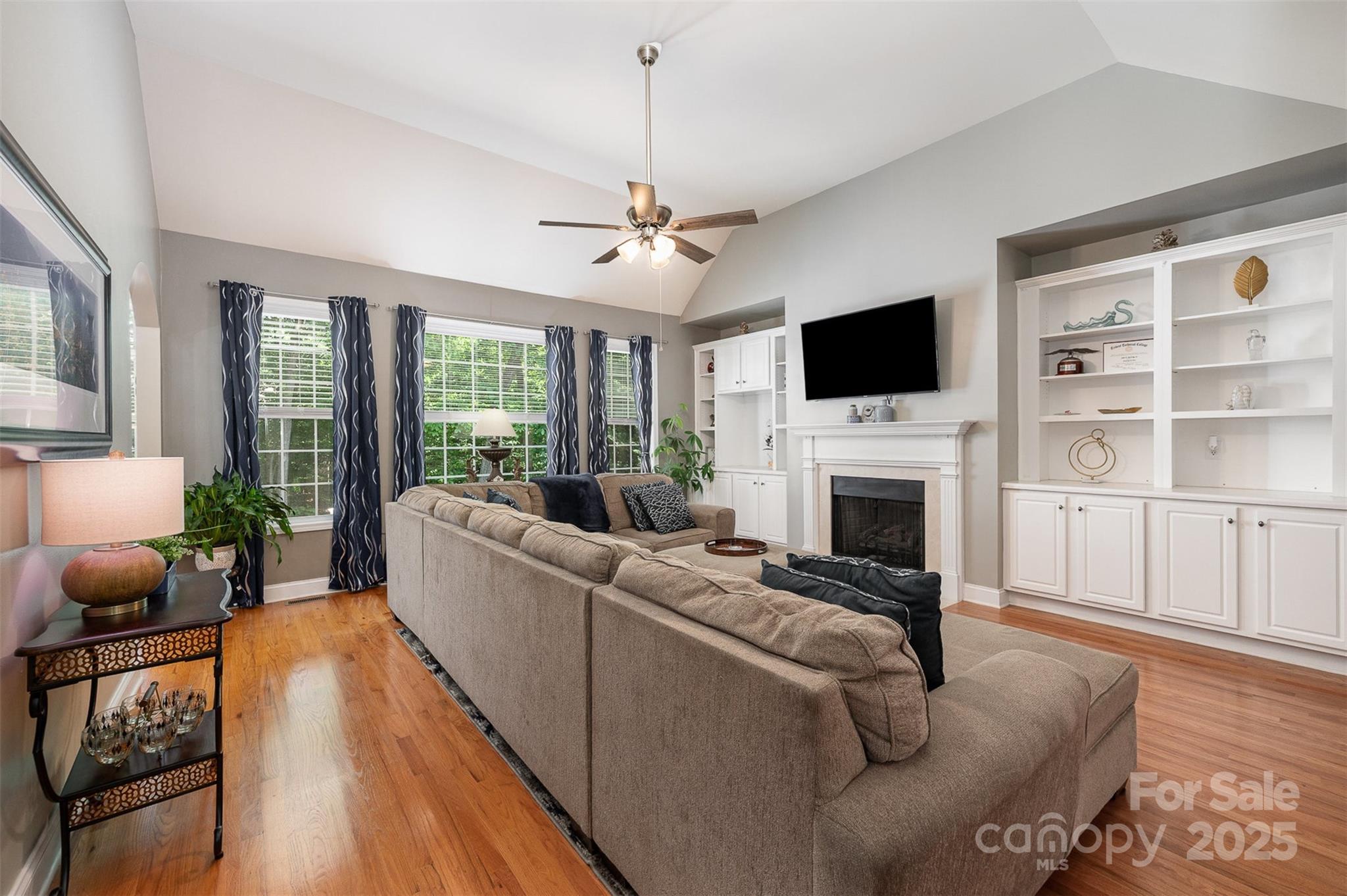 2804 Pulaski Drive