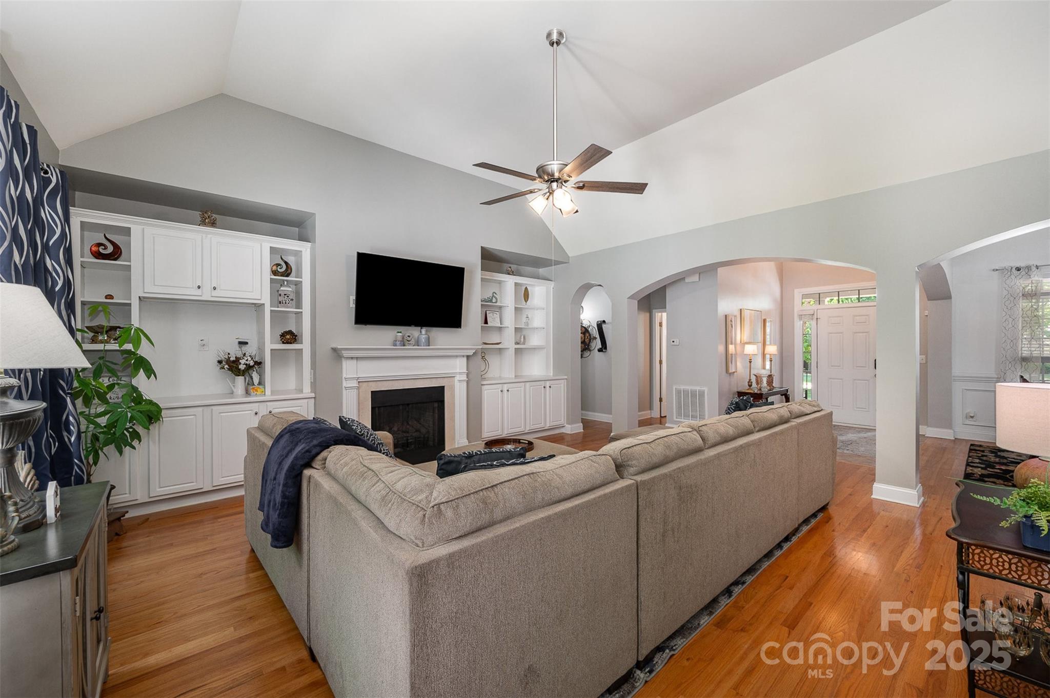 2804 Pulaski Drive