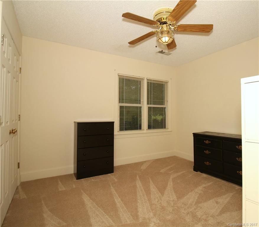 Hunters Pointe - Residential