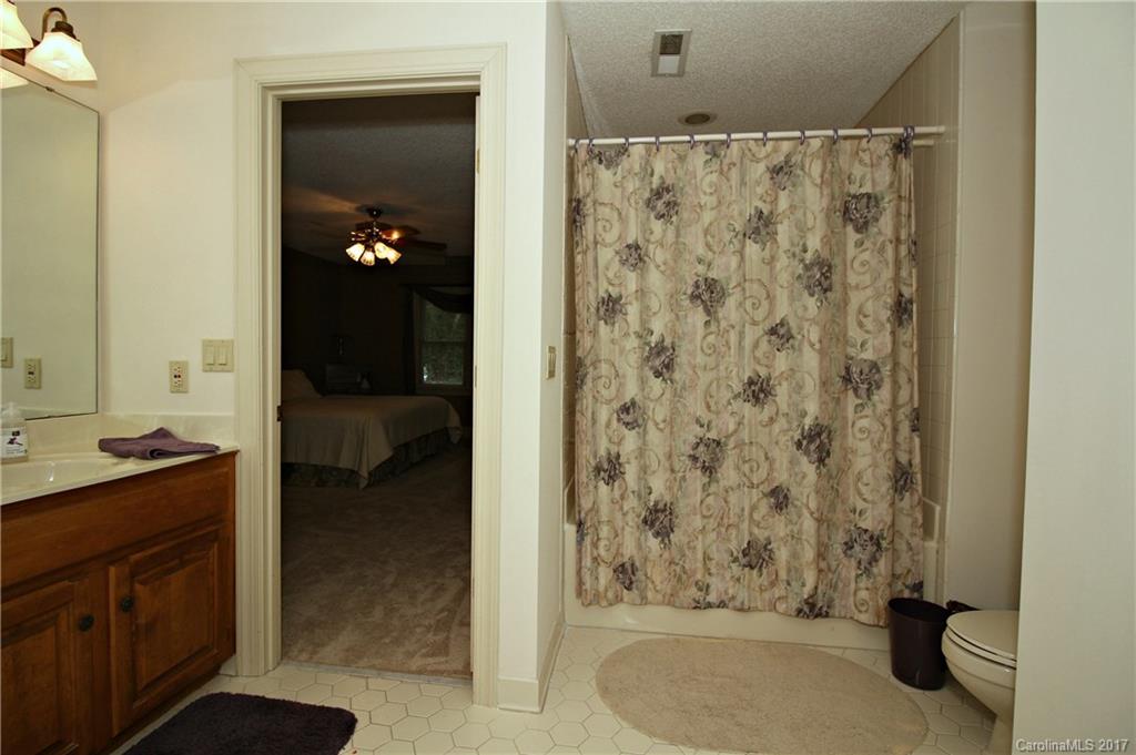Hunters Pointe - Residential
