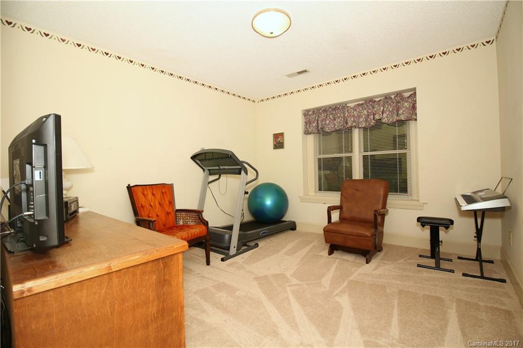 Hunters Pointe - Residential