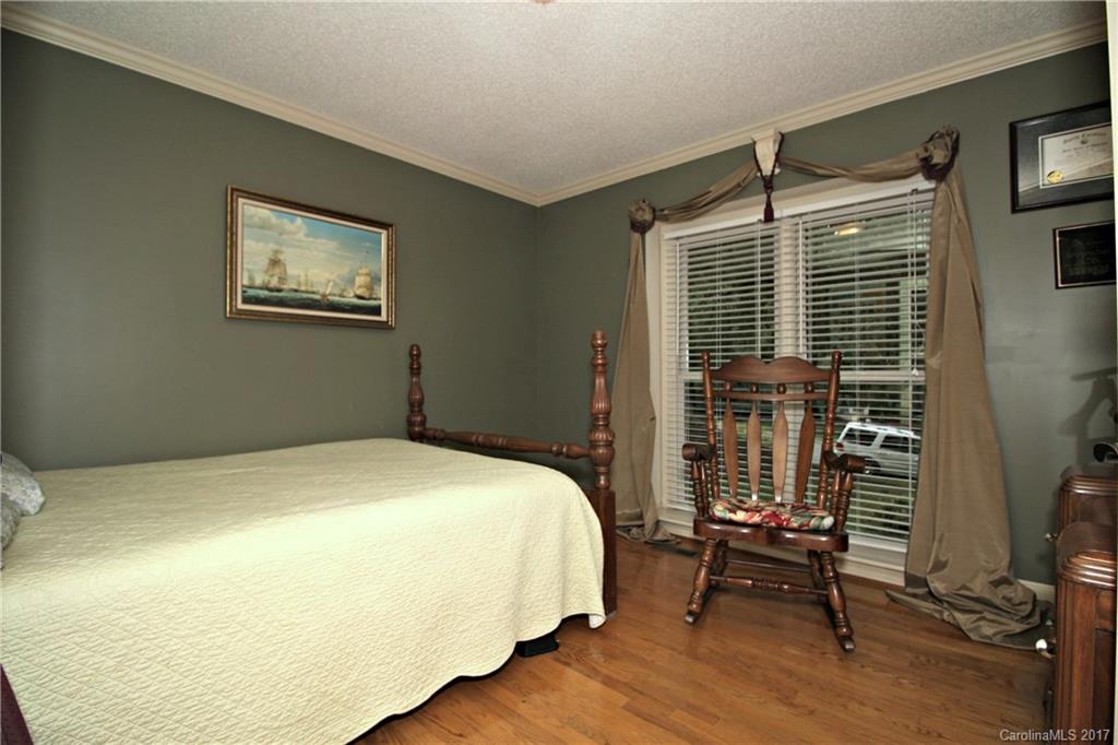 Hunters Pointe - Residential