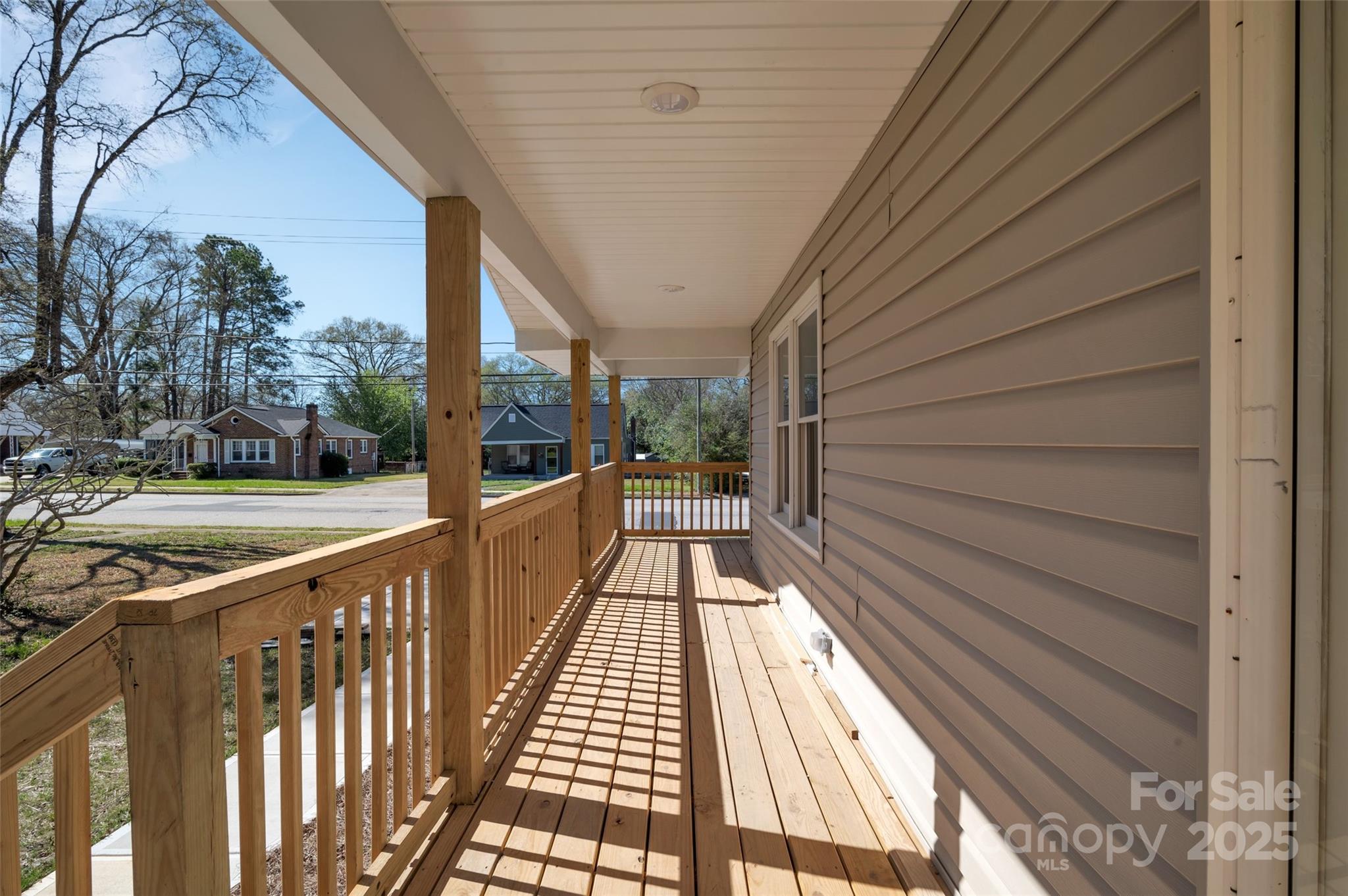 647 Black Street E