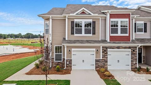 314 Creekview Road Hendersonville NC 28792