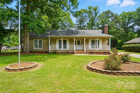 336 Oakwood Drive Mount Holly NC 28120