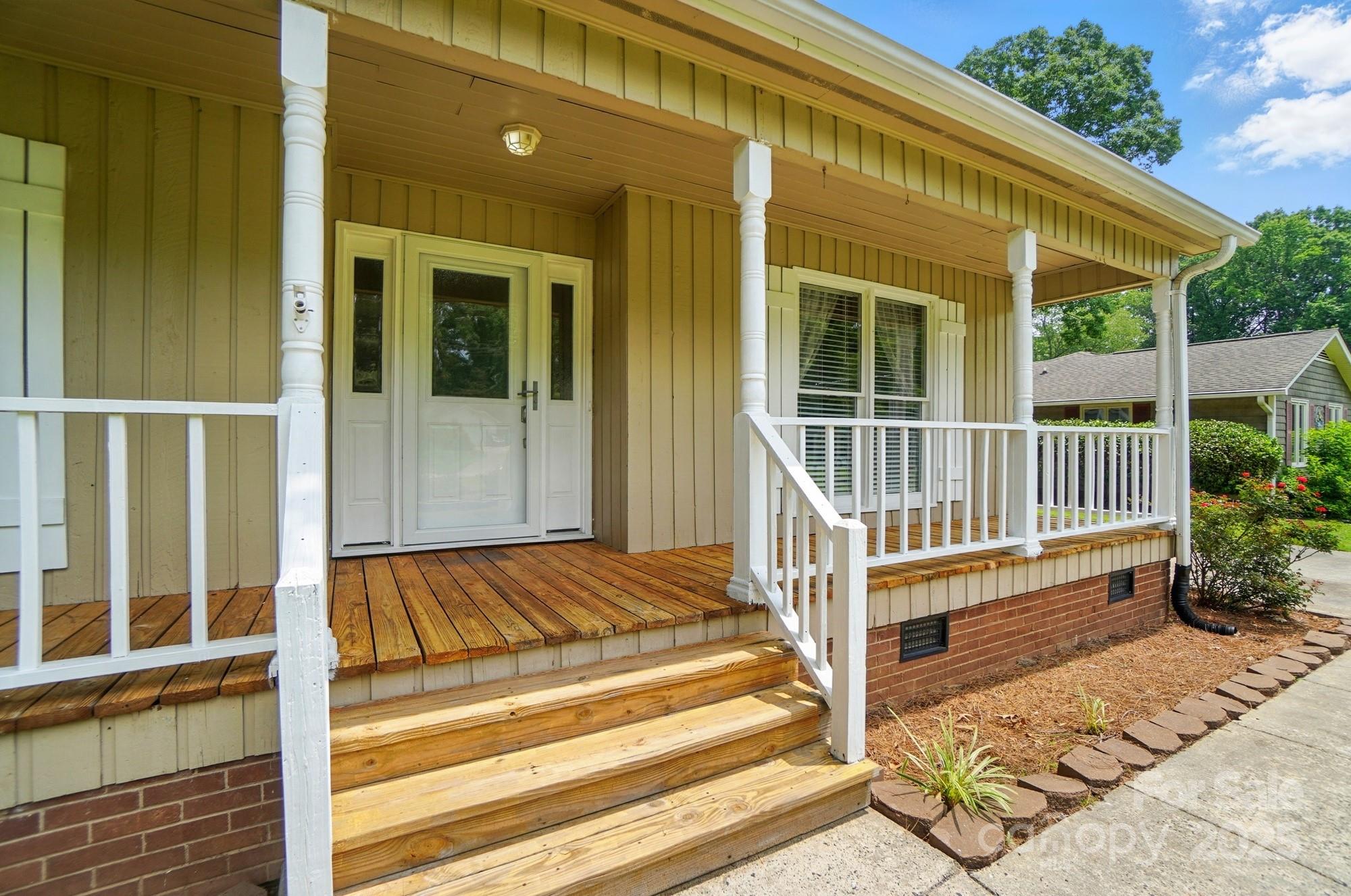 336 Oakwood Drive