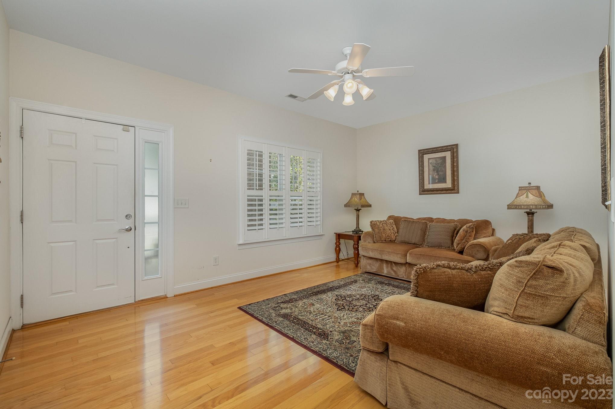 Village of Woodridge - Residential