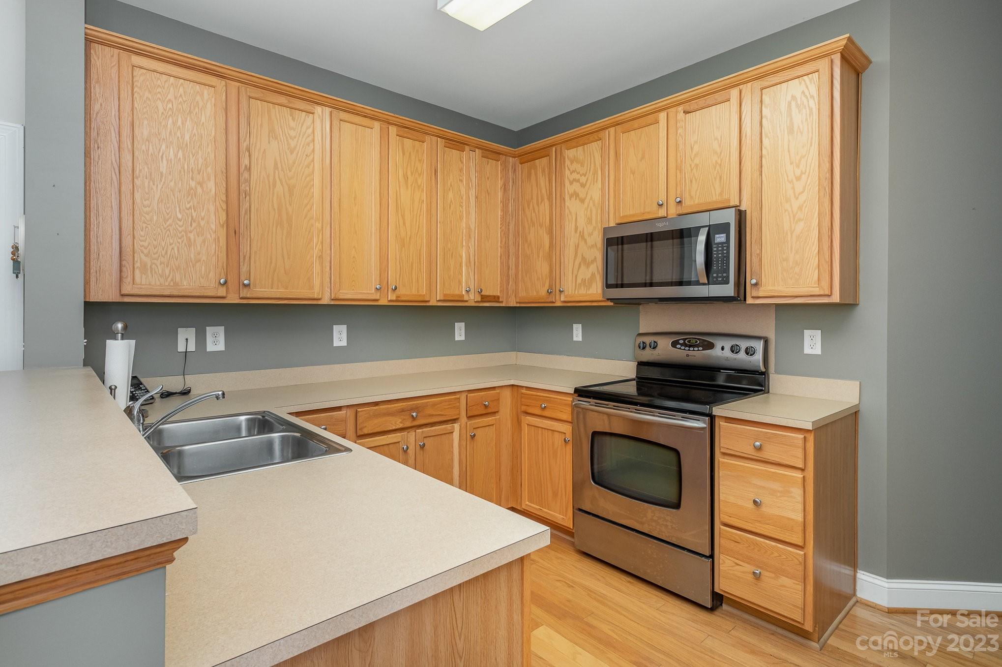 Village of Woodridge - Residential