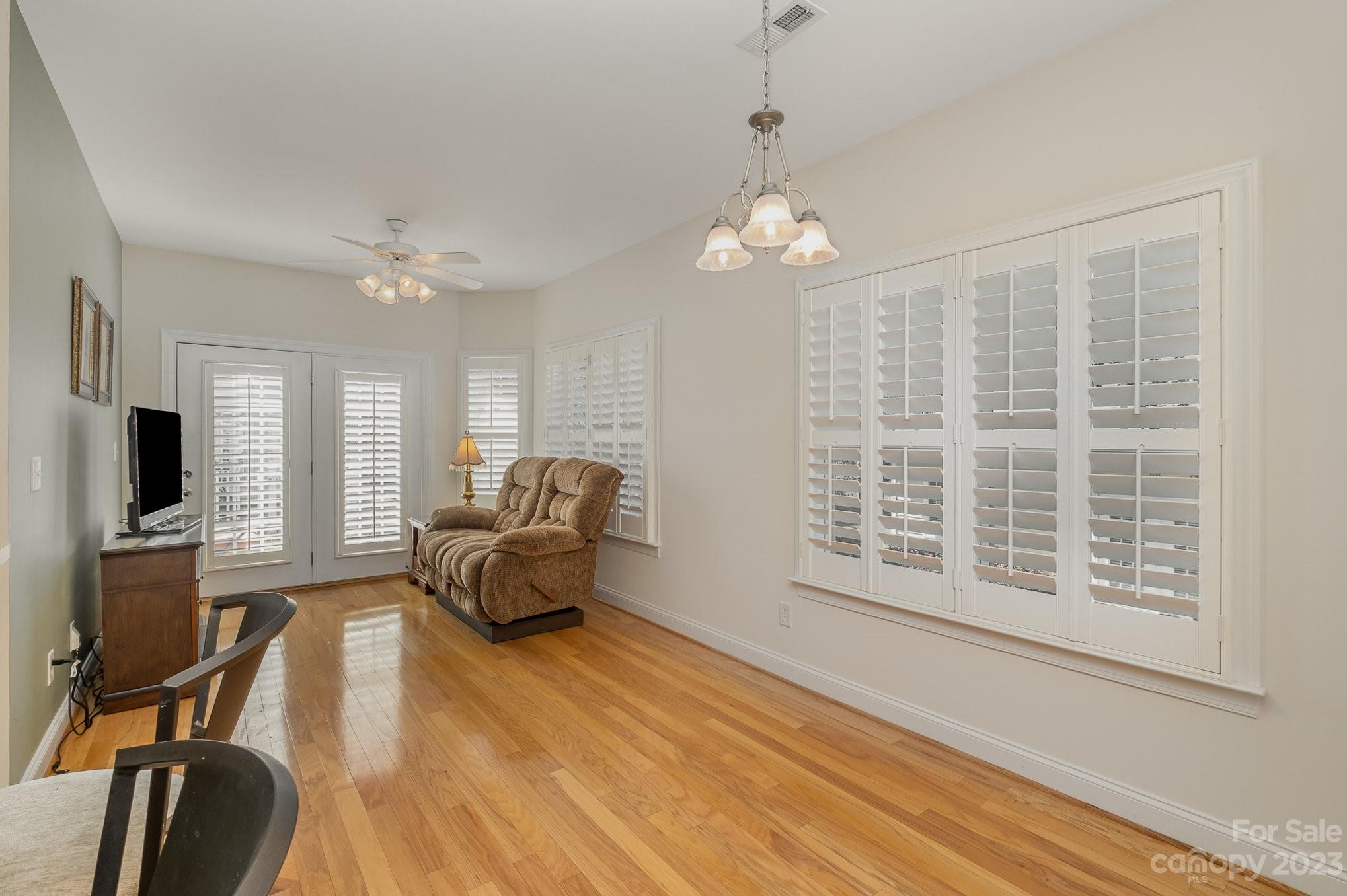 Village of Woodridge - Residential