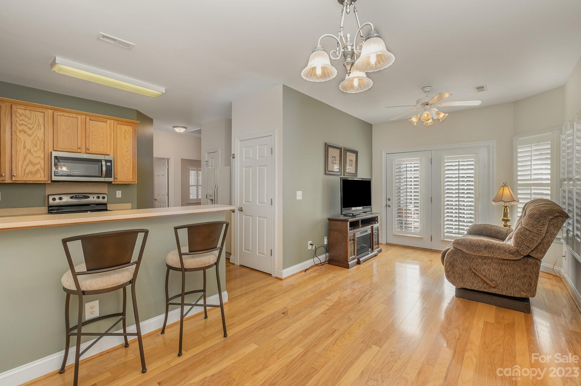 Village of Woodridge - Residential