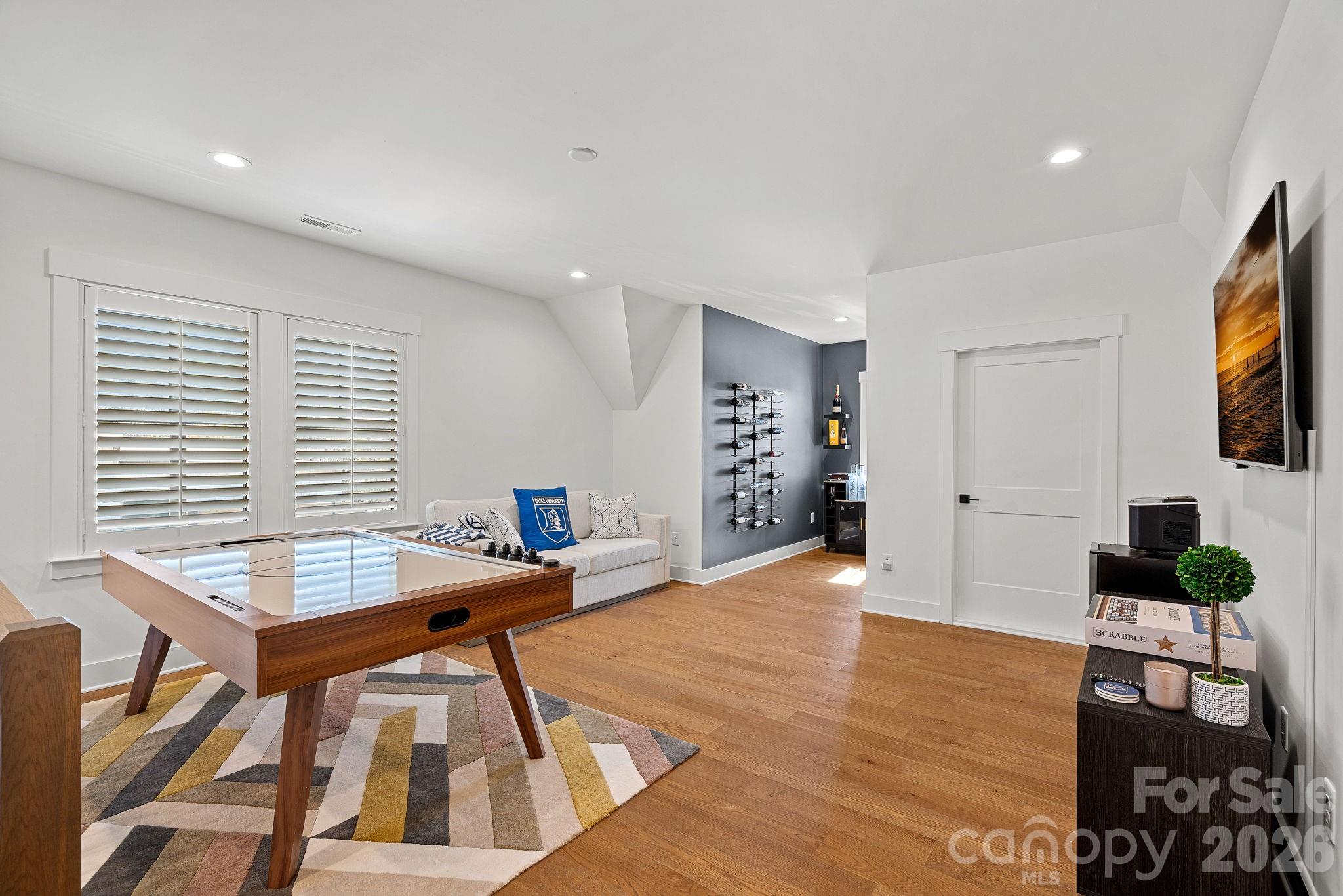 Cambridge Square - Residential